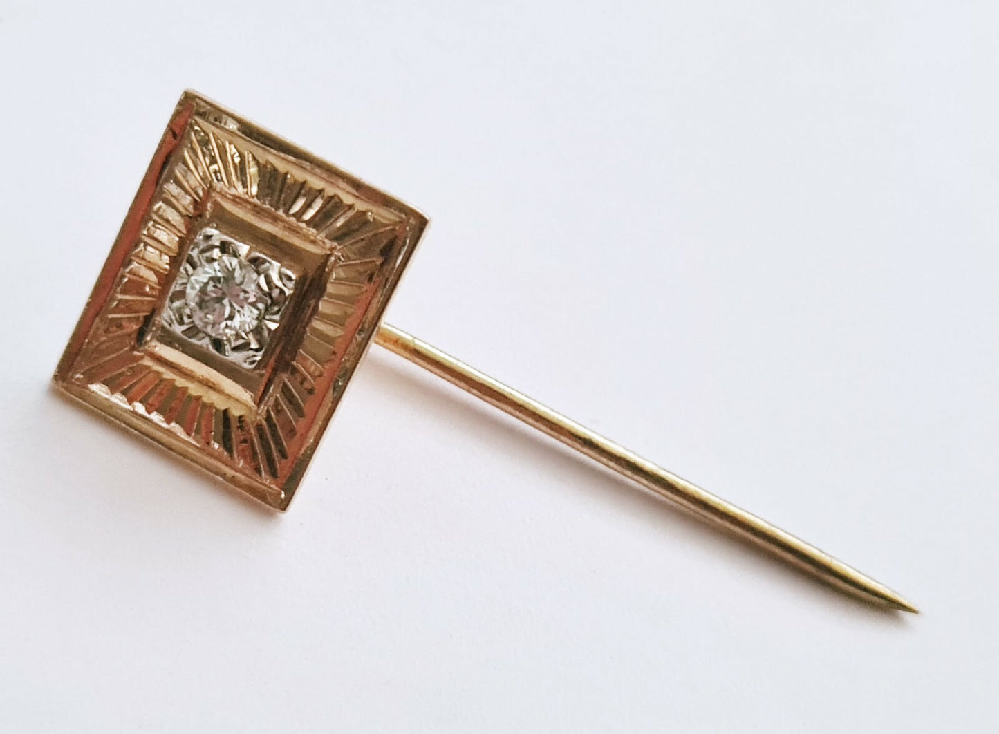 Antique 14k Yellow Gold Pin w. Diamond Accent 0.17ct. (PiC)