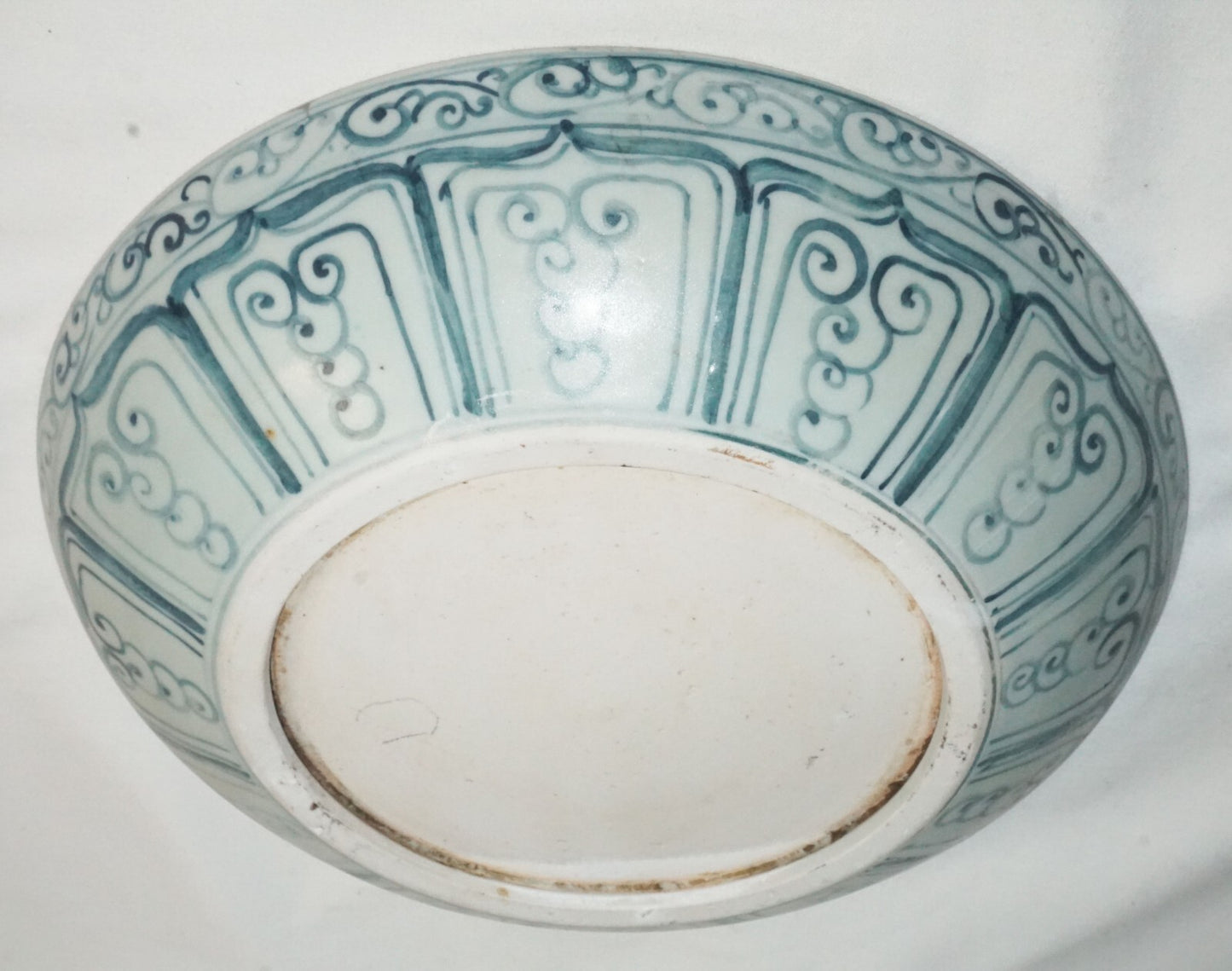16C Chinese Anamese Blue & White Floral Motif Large Plates or Chargers (JSt)20.5