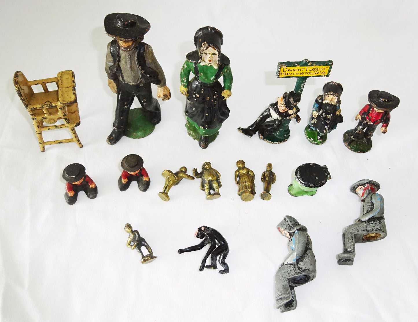 17x Antique Enameled Lead + Brass Figures & Furniture (Mal)