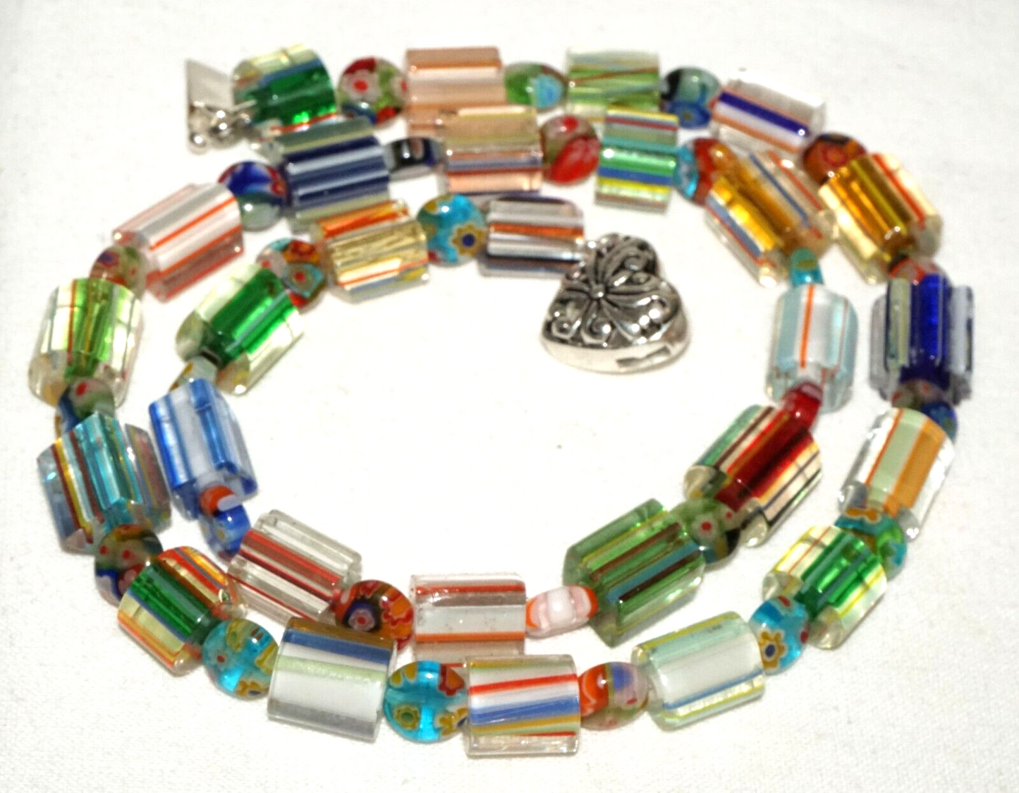 Vintage Fashion Rainbow Colored Murano Glass Bead Necklace w. Heart Clasp (PaS)