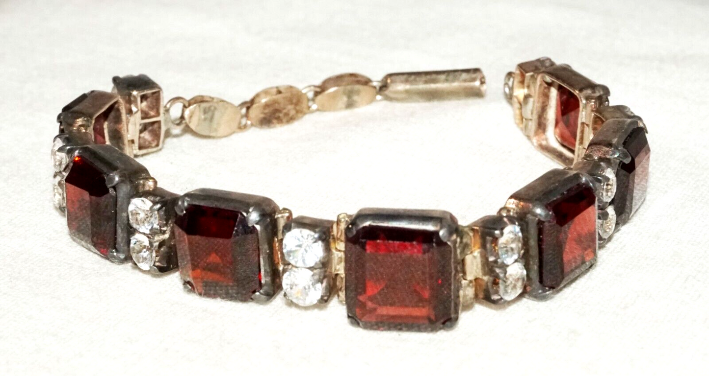 Vintage 10k White Gold Bracelet 7x Garnets & 16x Cz's - damaged Clasp (GoB) #17