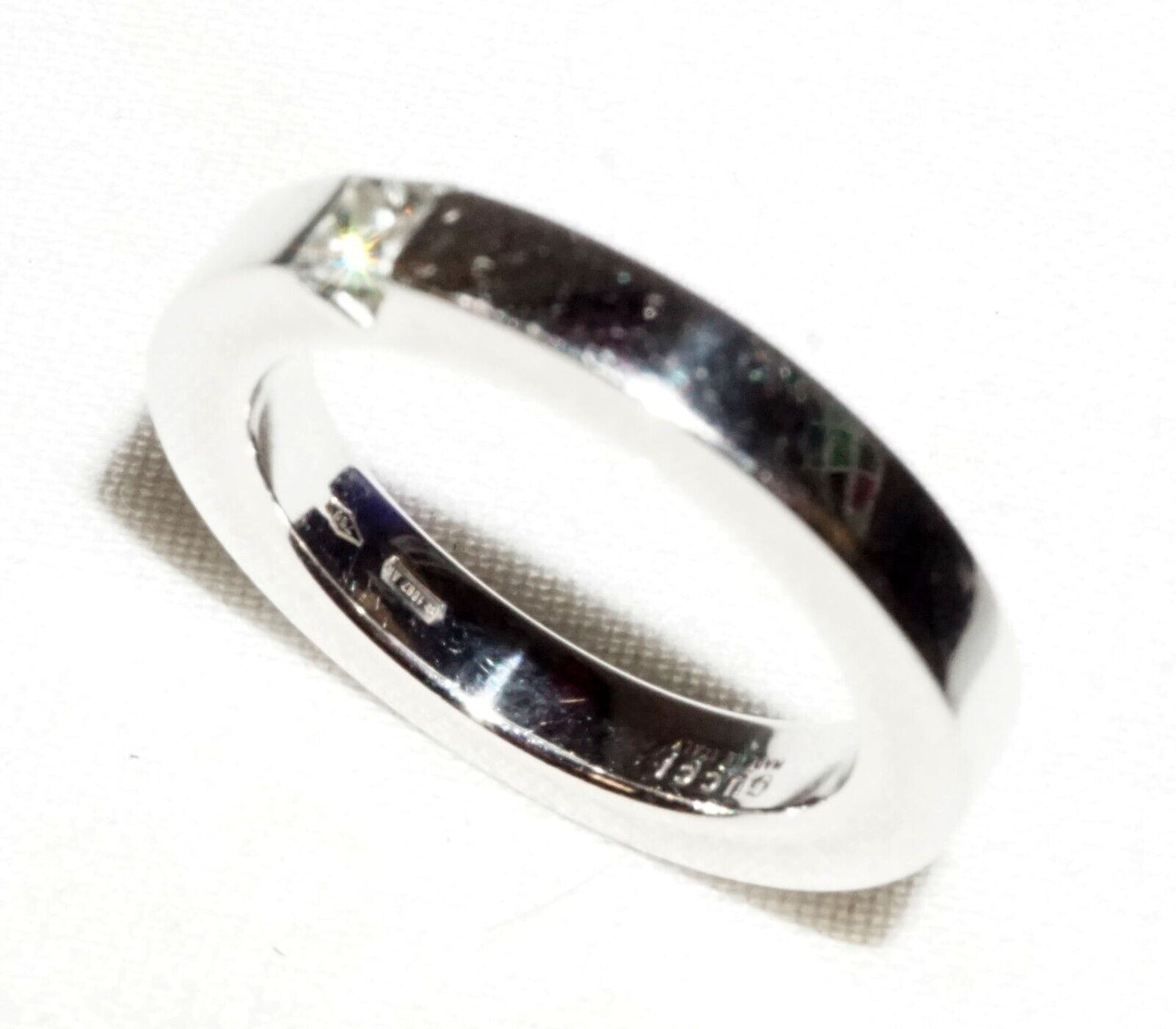 Vintage Italy 18k White Gold Ring Sz.8 w. 1x Diamond by Gucci in Box (InS)