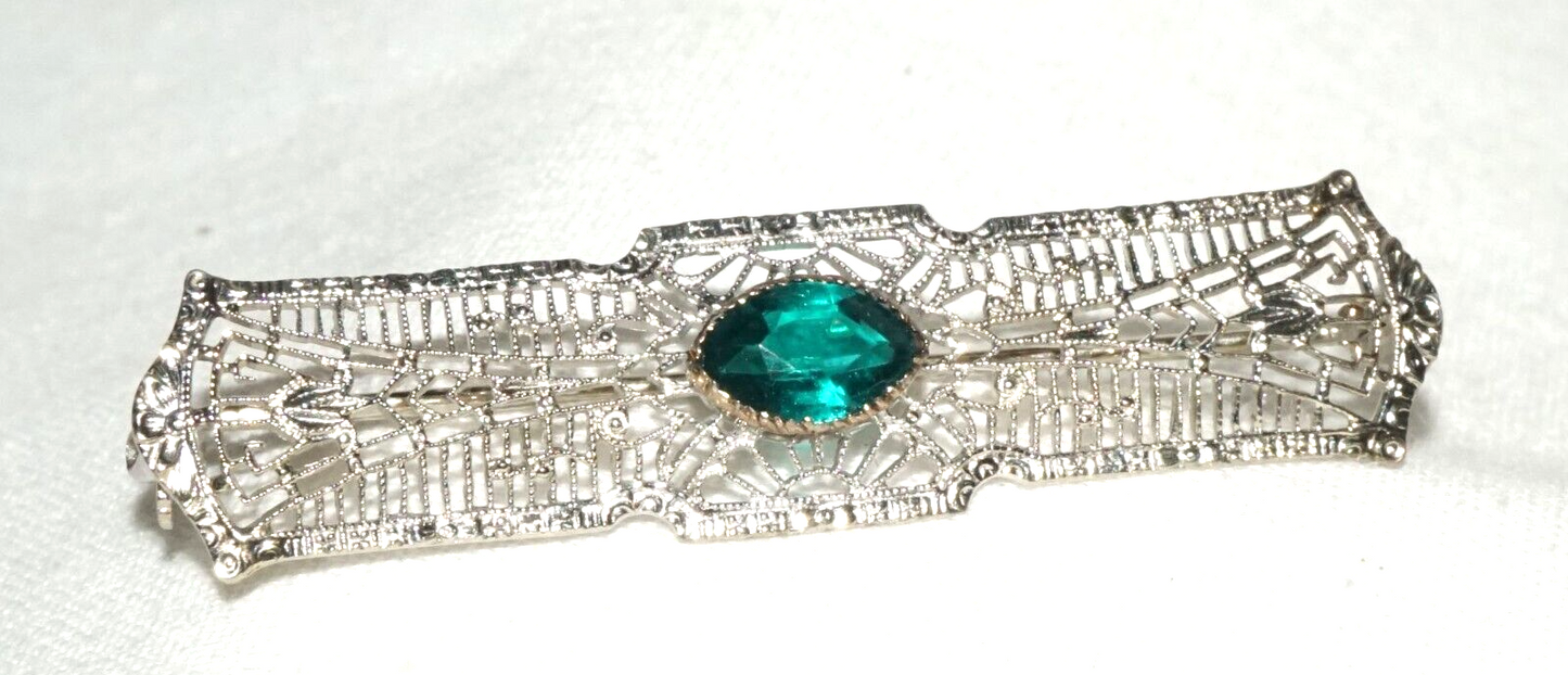 Art Deco 14k White Gold Filigree Bar Pin w. 1x Emerald Accent (KoS) L20