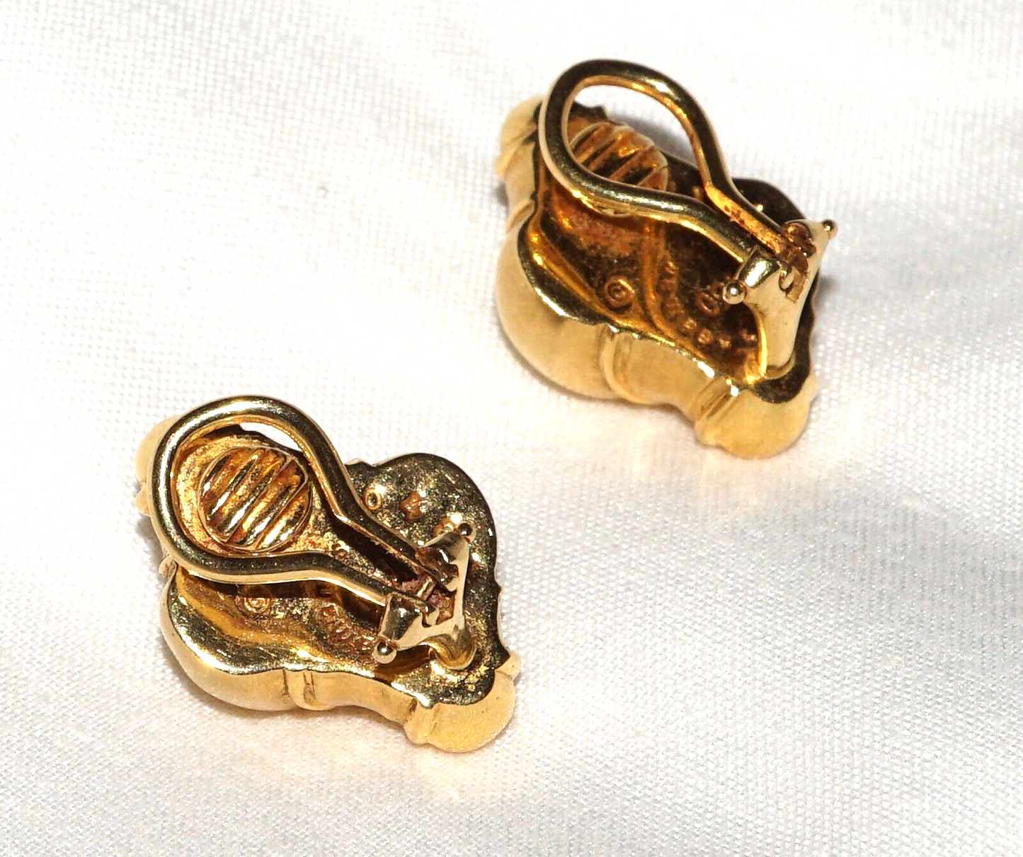 Vintage 18k Yellow Gold Seaman Schepps Turbo Shell (QuC) 24