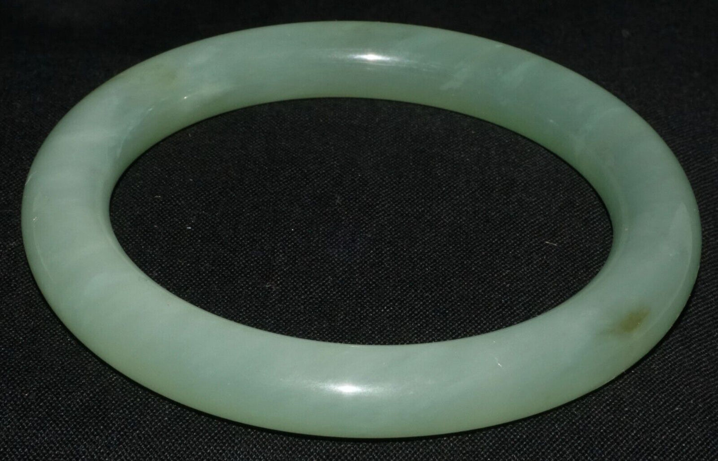 Vintage Chinese Semi Translucent Striated Green Glass Bangle Bracelet (LeS) B59