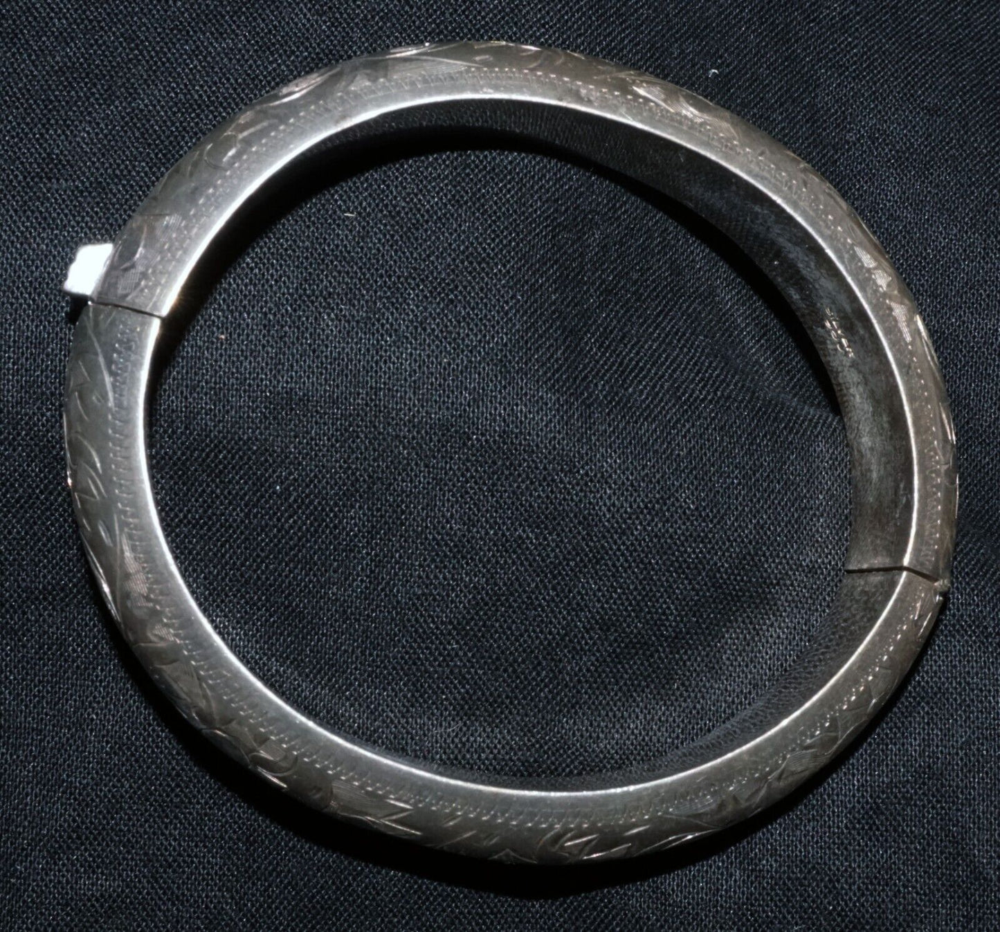 Vintage Japanese 950 Silver Hinged Bangle Bracelets Incised Scroll Motifs (WoJ)