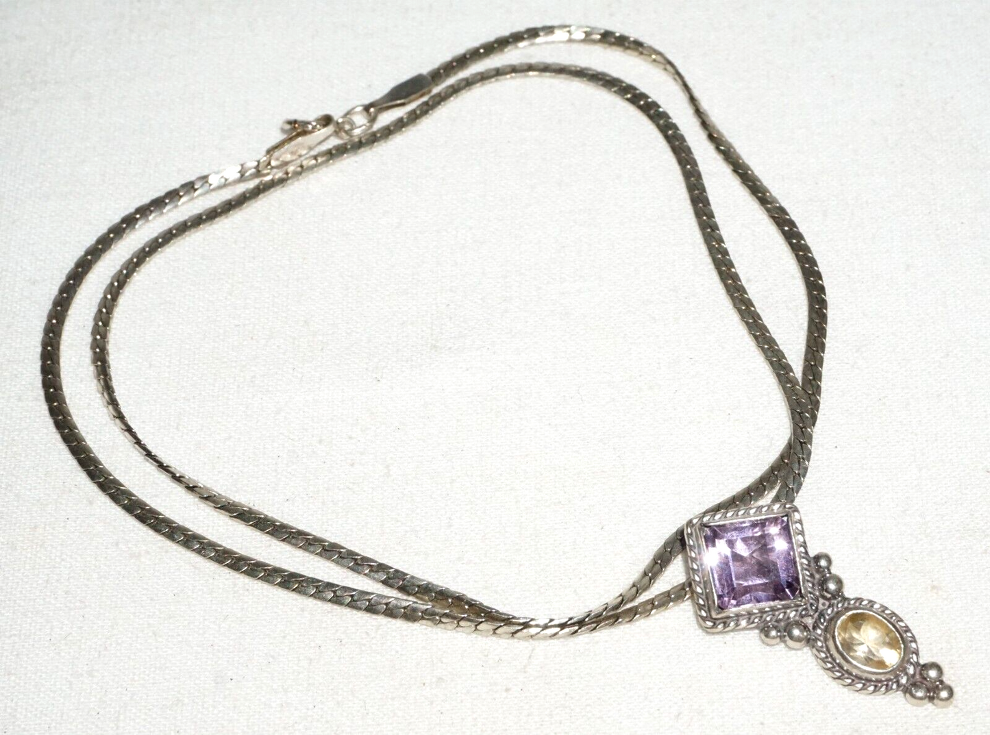 Vintage Sterling Silver Necklace w. Pendant w. 1x Amethyst & Golden Topaz (---)