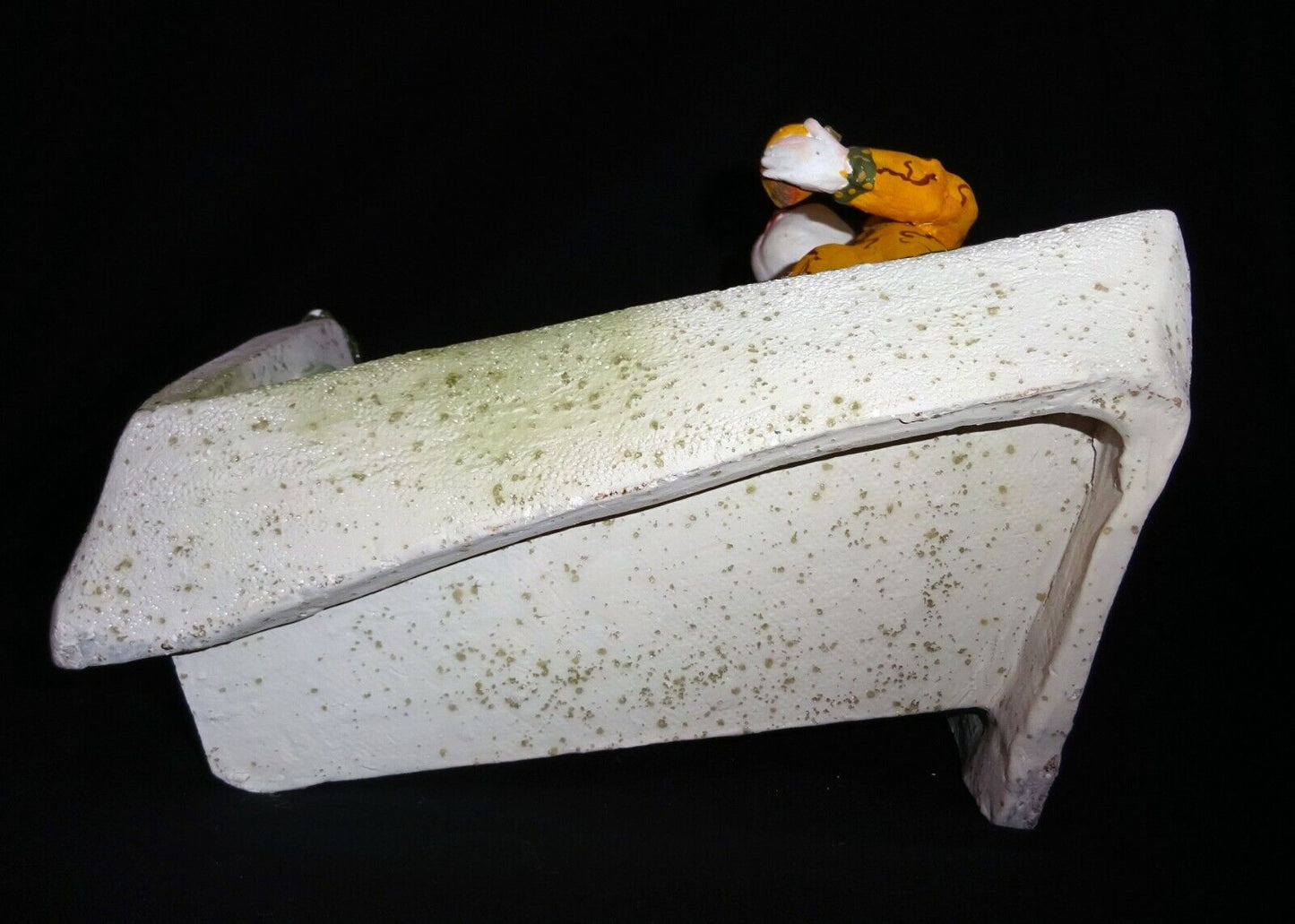 Hawaii Whimsical Pottery Sculpture Po Po' 婆婆 Holding Peaches Vicky Chock (Z)