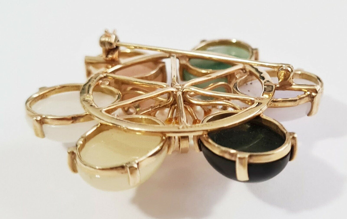 Chinese 14k Yellow Gold Brooch 5+1x Multicolor Jades & 7x Pearls Ming's (NaD)#6a