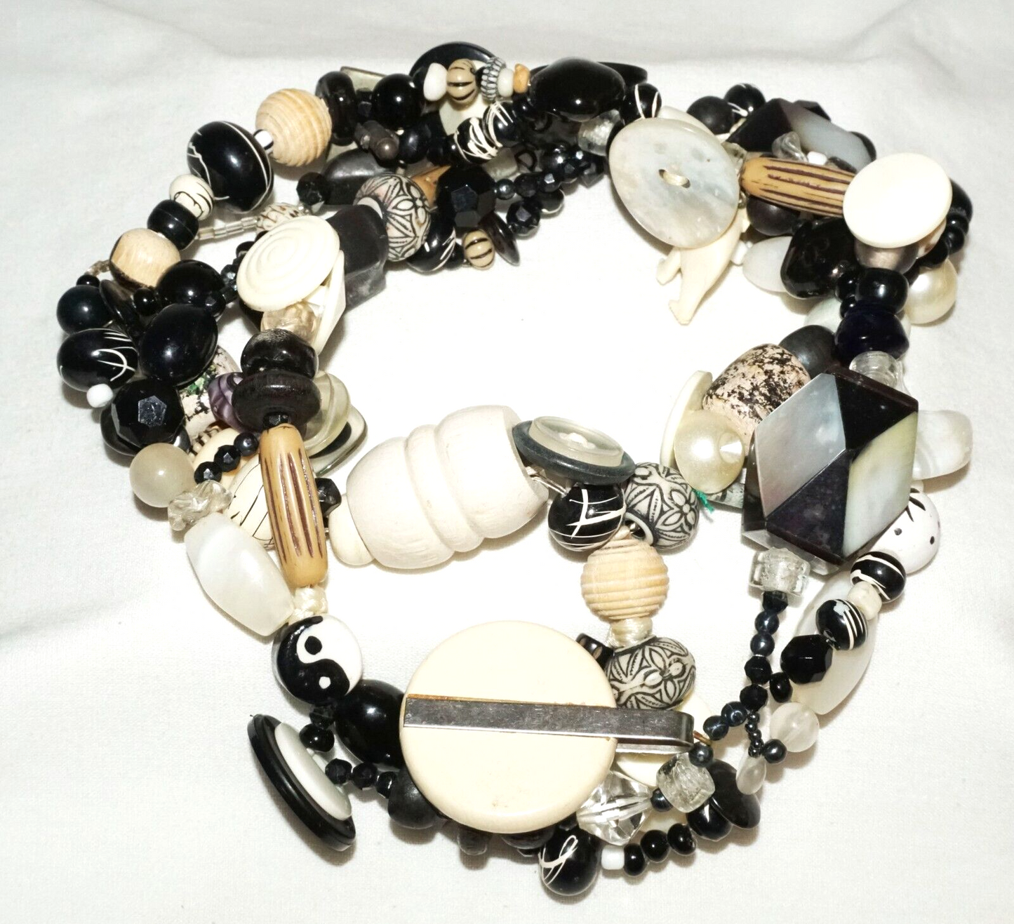 Vintage Fashion Crazy Jumble Bead Necklace Buttons, Cufflinks, MoP Figures (PaS)