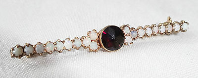 1900 EDWARDIAN UNMARKED YELLOW GOLD BAR PIN w. GARNET & WHITE OPALS (Le)