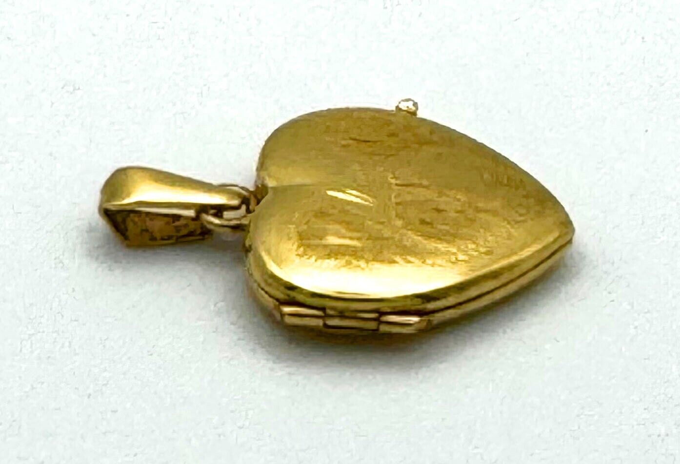 Vintage Italian 14k Yellow Gold Double Heart Locket Pendant for 2 Photos (McC)