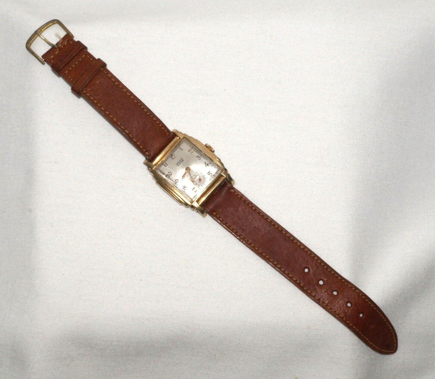 1940's Gruen Veri-Thin Deco Style Wrist Watch (InS)
