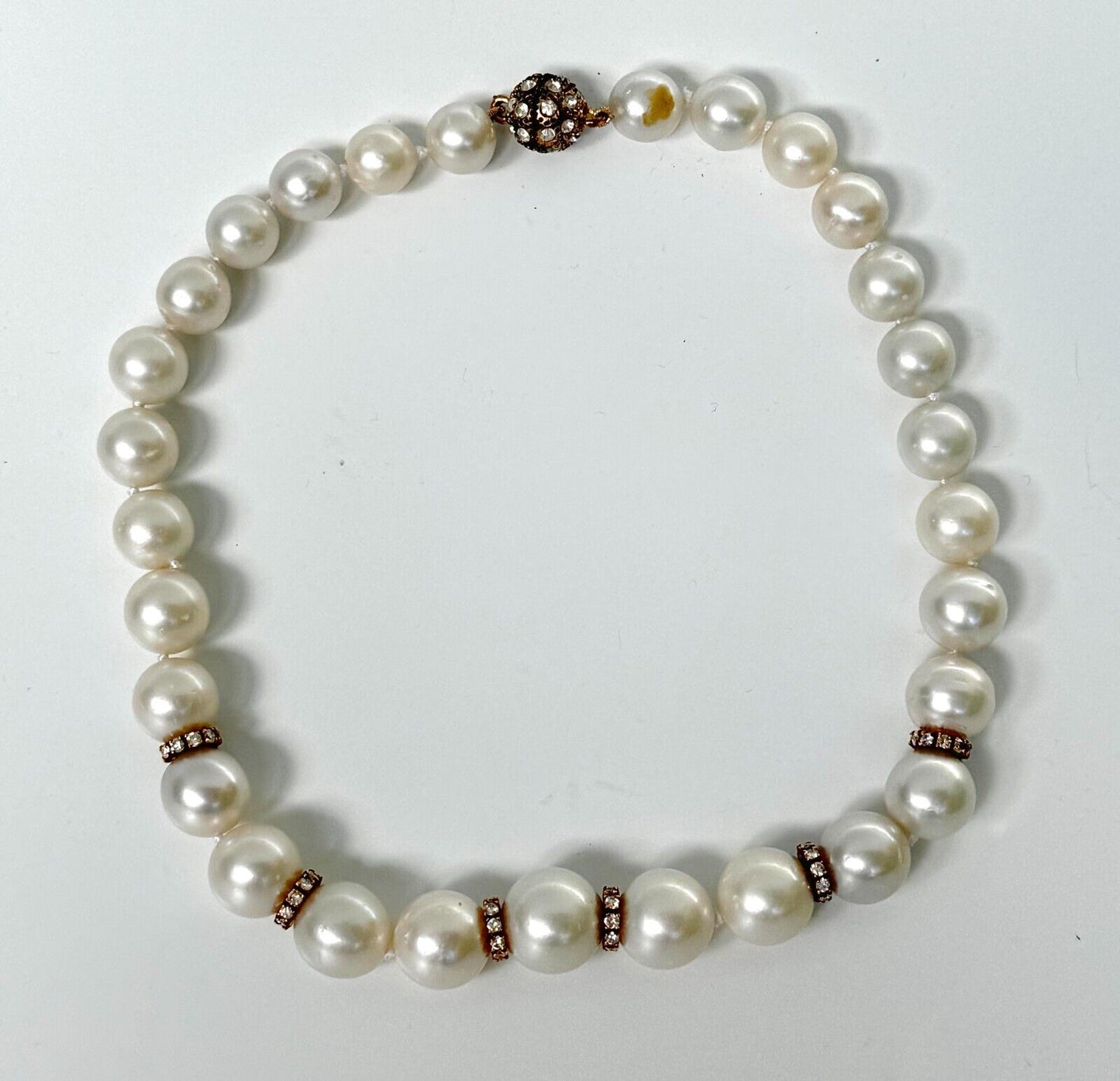 Vintage Simulated Pearl & Rhinestone Statement Necklace 17" (LeD)