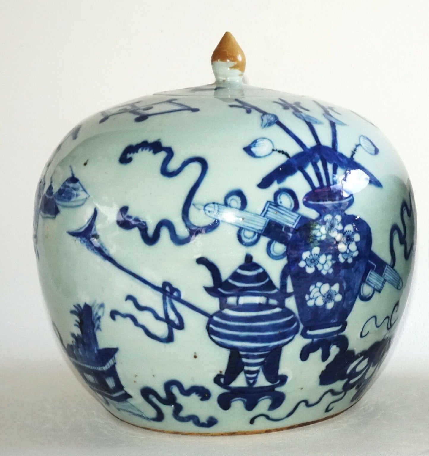 1900 Chinese Ginger Jar w. Blue & White 100 Antiques Motif (AHB)