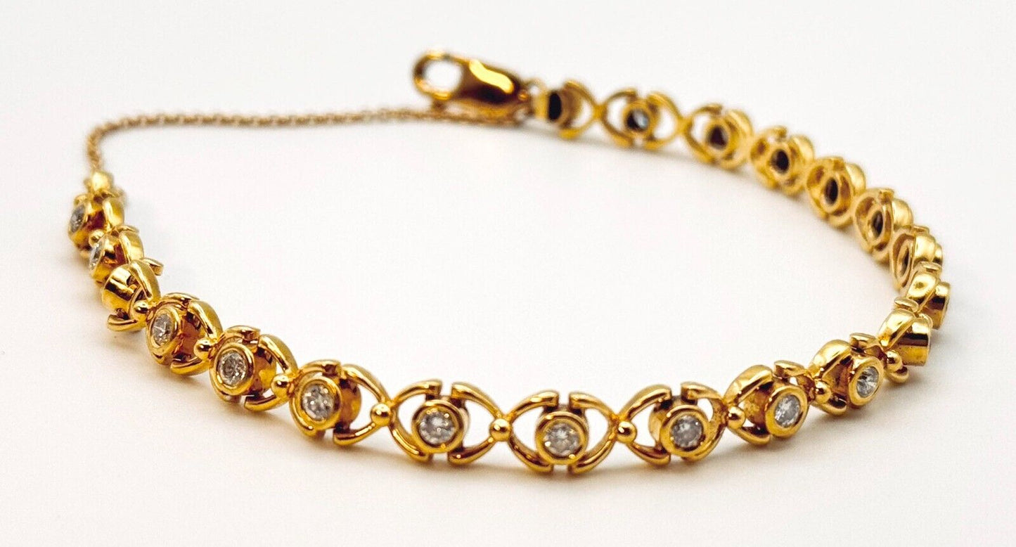 18k Yellow Gold Interlocking Design Bracelet w 20 Diamonds Total 1.2 Ct. (NeW)