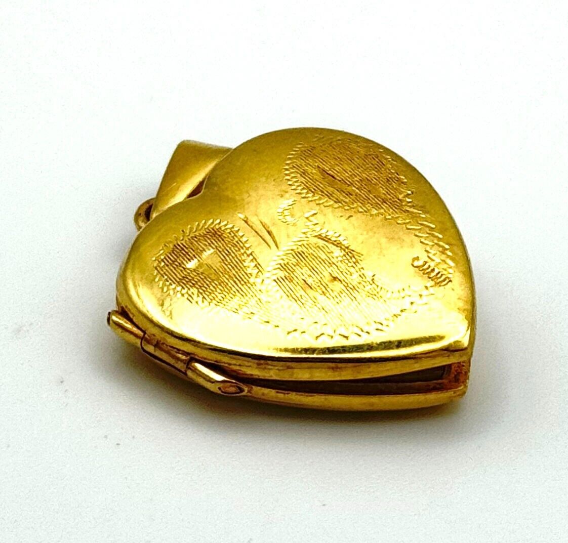 Vintage Italian 14k Yellow Gold Double Heart Locket Pendant for 2 Photos (McC)