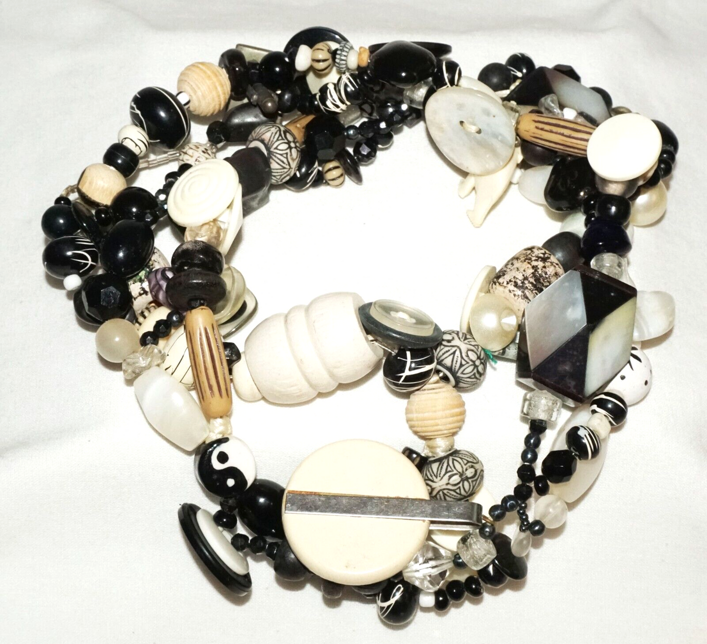 Vintage Fashion Crazy Jumble Bead Necklace Buttons, Cufflinks, MoP Figures (PaS)