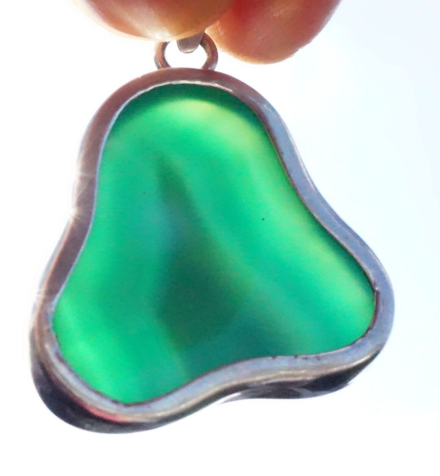 Vintage Sterling Silver Pendant w. Green Semi Translucent Stone Accent (***)