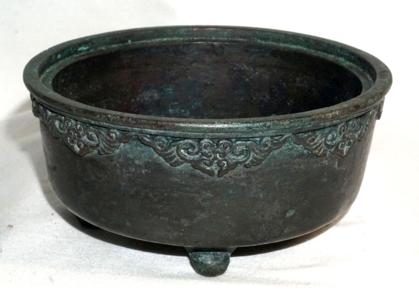 Antique Chinese Qing Dynasty Bronze Incense Burner Scroll Border & Mark (JSt)38