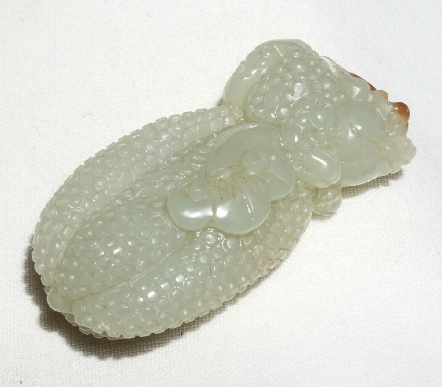 Vintage Chinese Grey Green Nephrite Jade Hand Piece Melon Jin Chan Lingzhi (---)