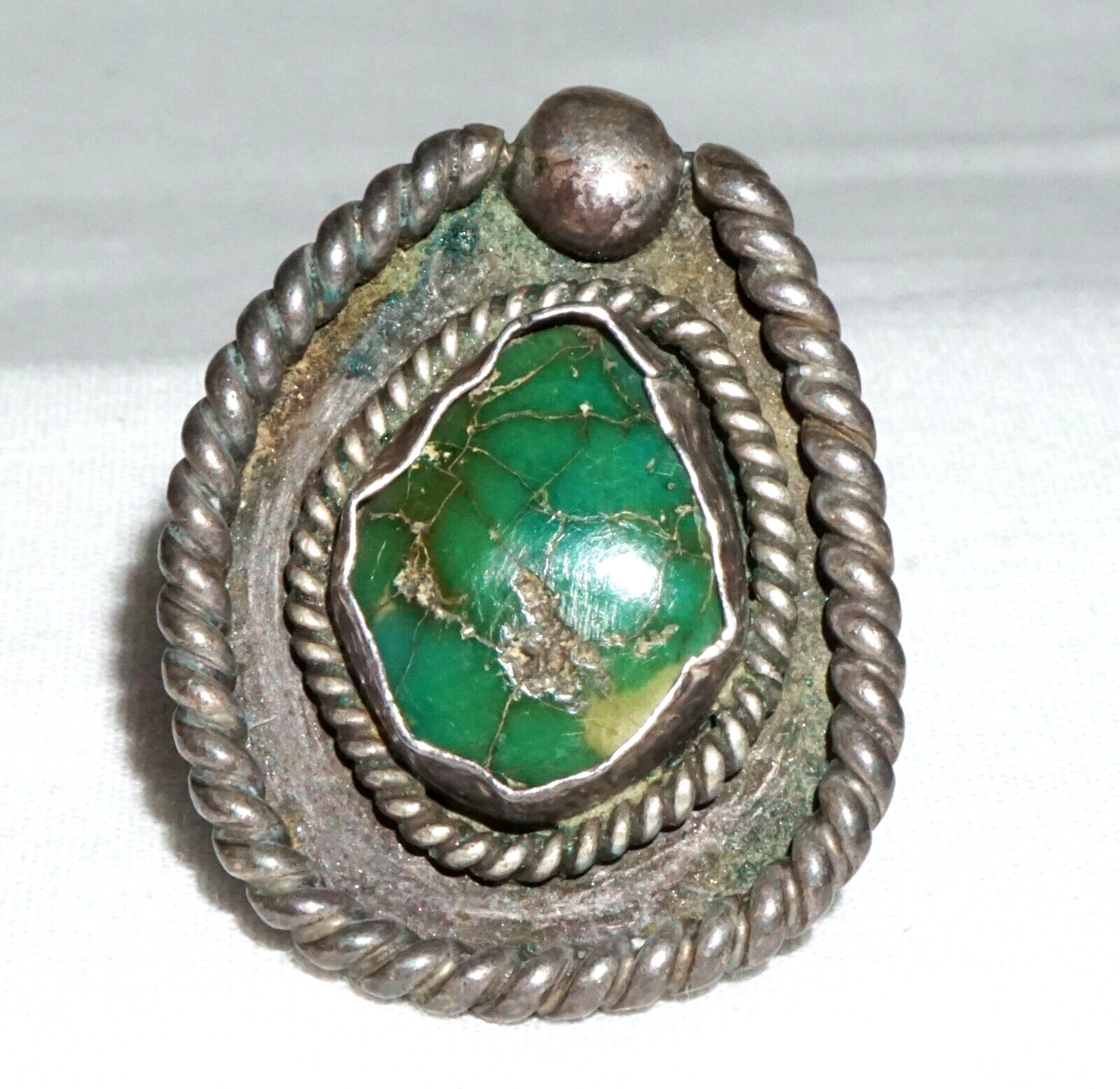 Vintage S.W. Silver Ring Sz.7.5 w. Bezel set Turquoise Accent (GeB)#7
