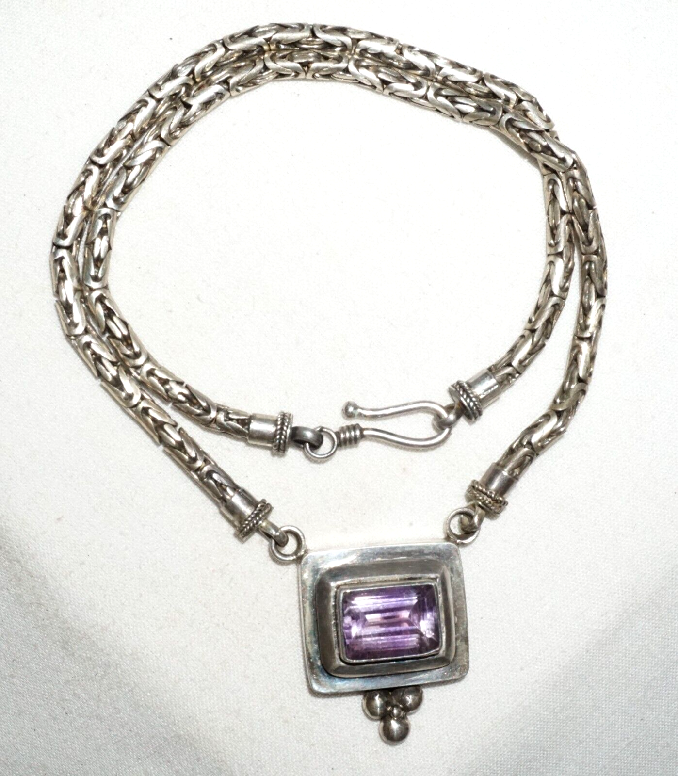 Vintage Modernist Sterling Silver Necklace w. Sterling Pendant w. Amethyst (---)
