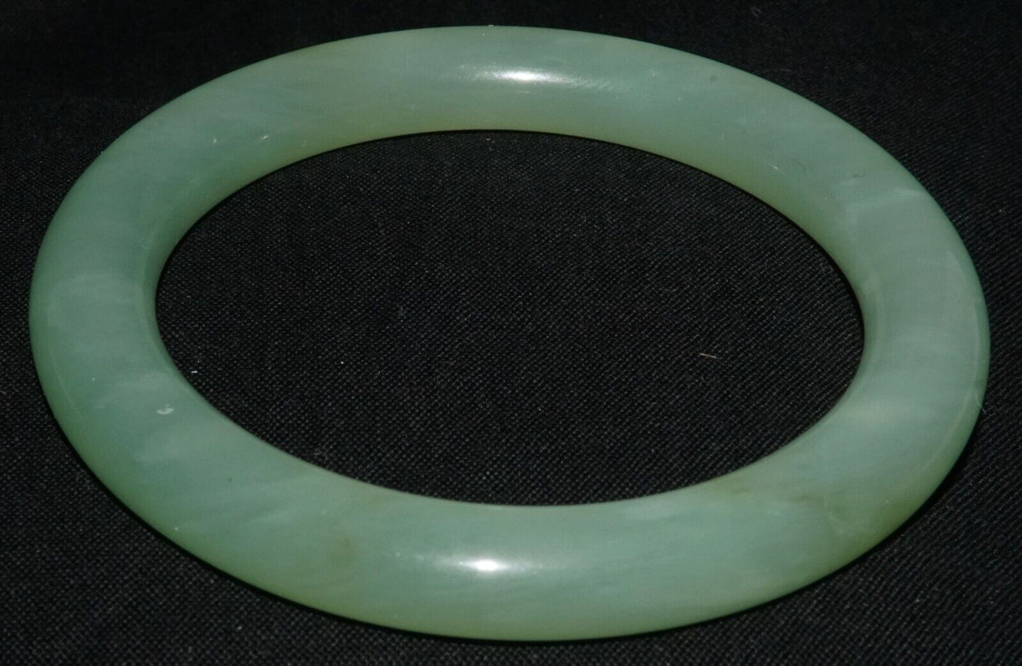 Vintage Chinese Semi Translucent Striated Green Glass Bangle Bracelet (LeS) B59