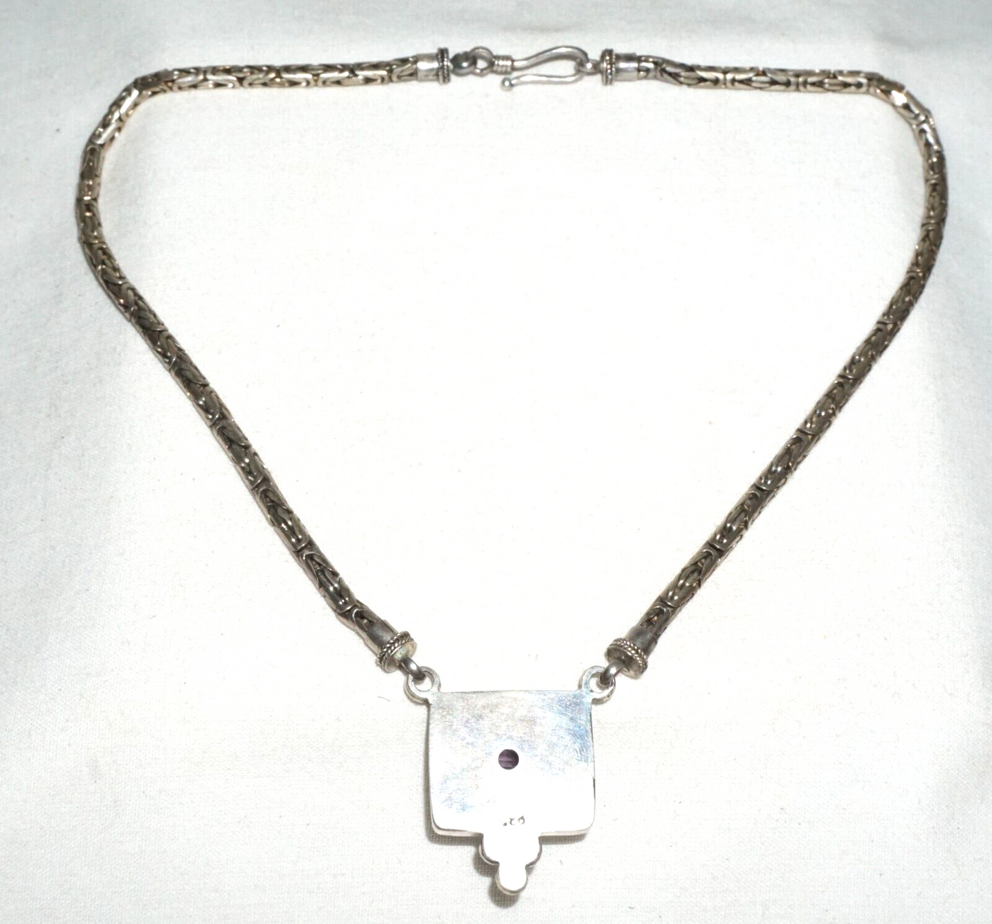 Vintage Modernist Sterling Silver Necklace w. Sterling Pendant w. Amethyst (---)
