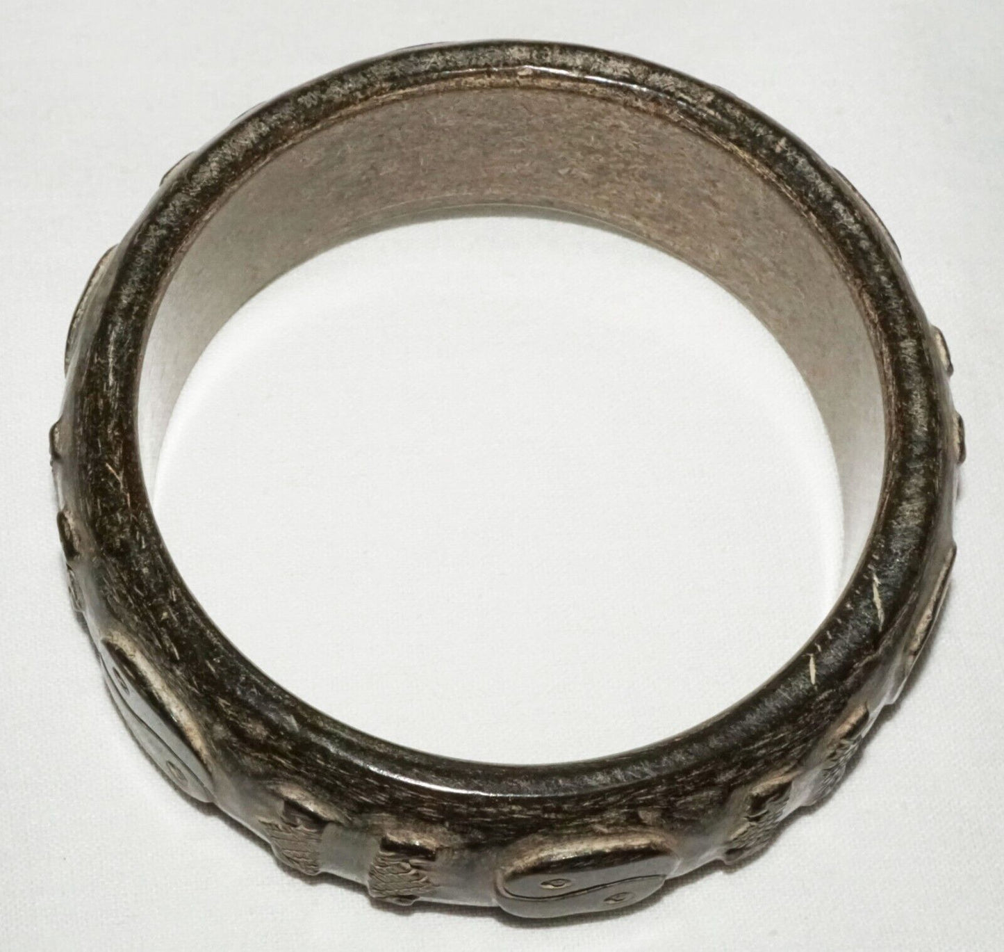 Vintage Chinese Steatite Relief Yin & Yang Motif Carved Bangle Bracelet (LeS)B49