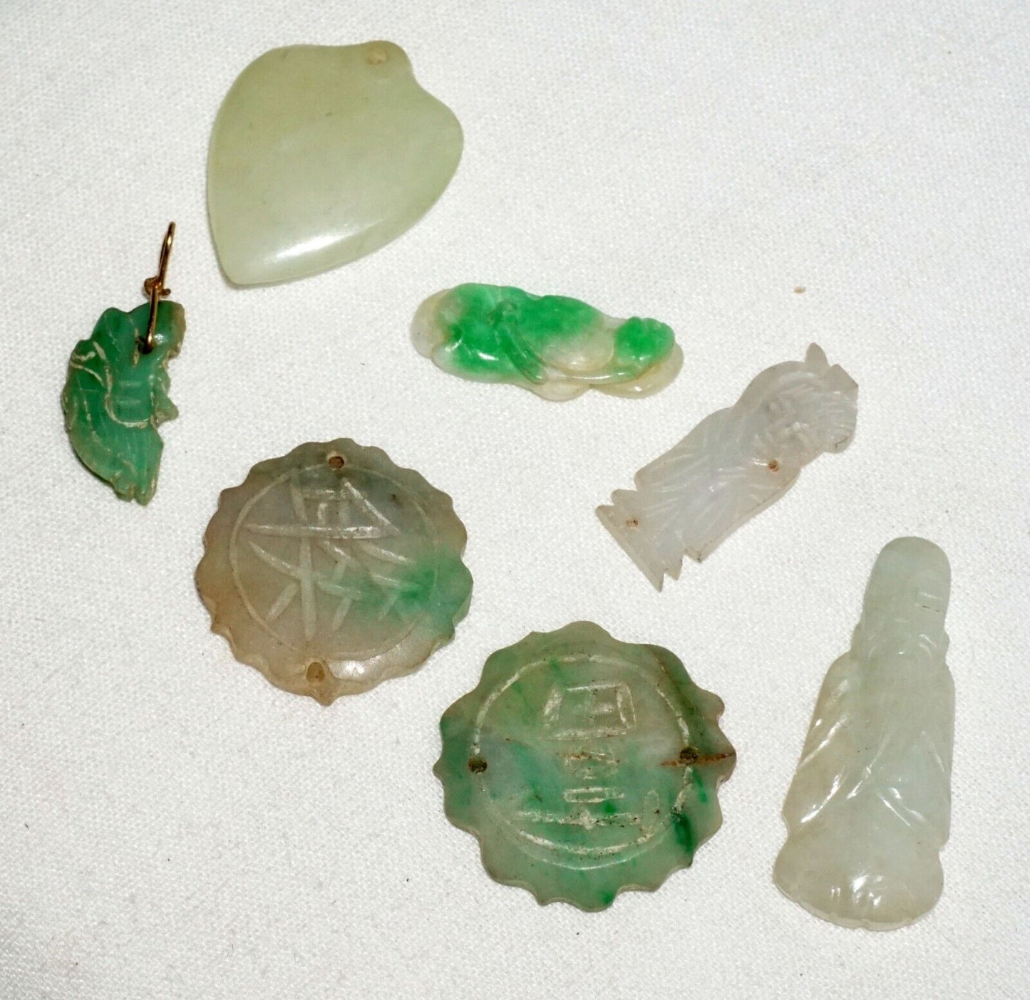 7Pc Vintage Chinese Miniature Jadeite Jade Carved Pendants & Ornaments (***)