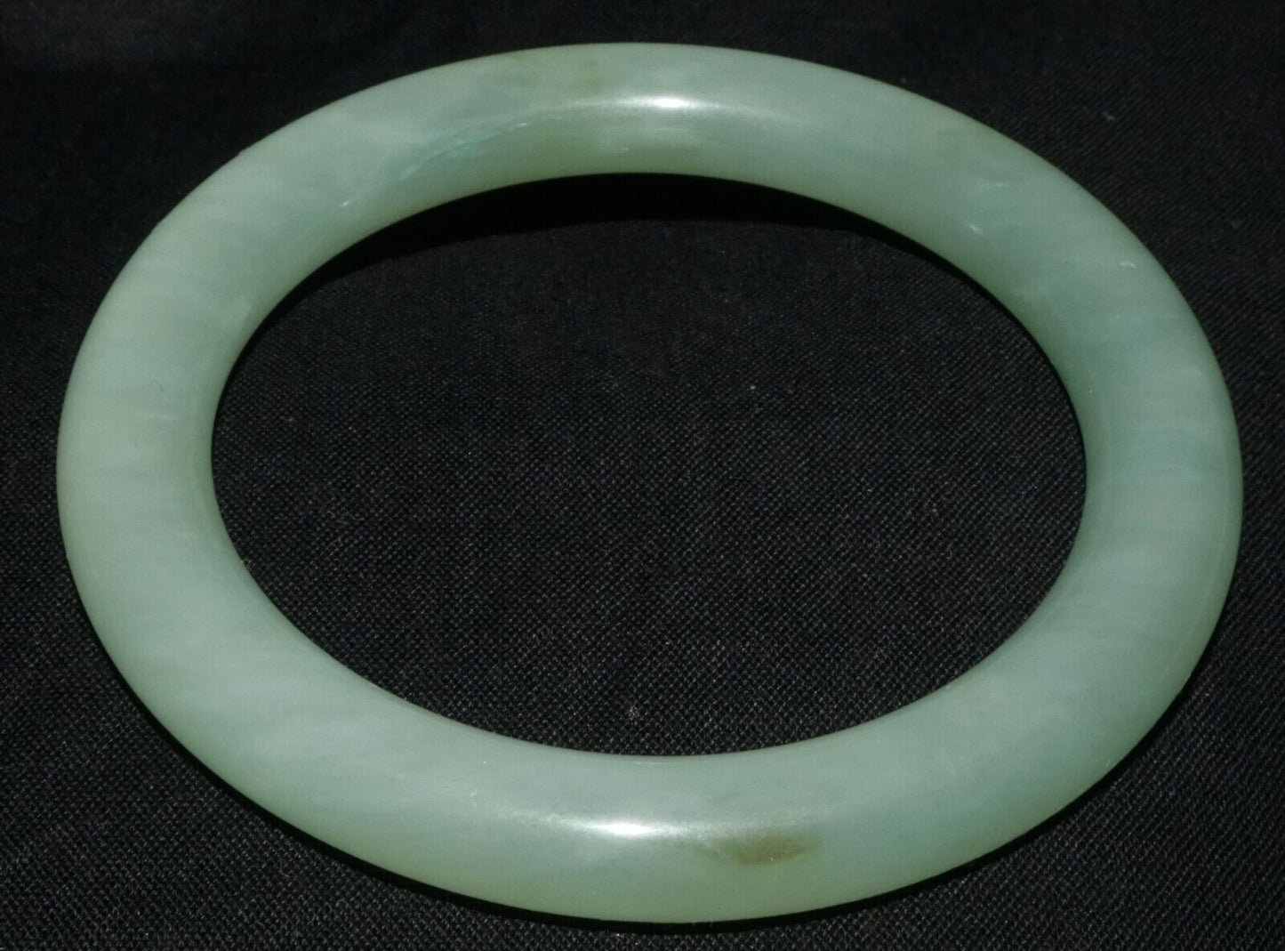 Vintage Chinese Semi Translucent Striated Green Glass Bangle Bracelet (LeS) B59