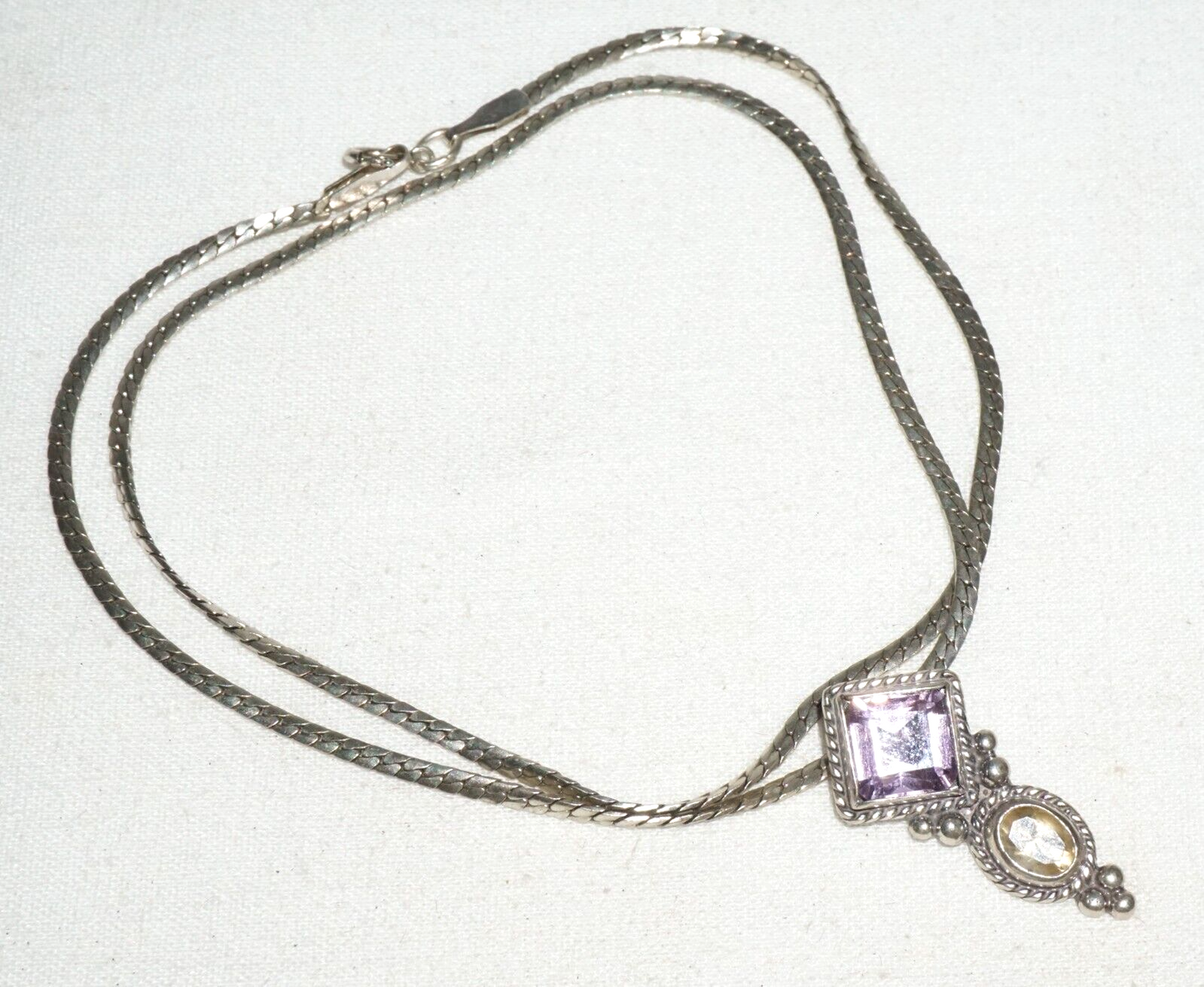 Vintage Sterling Silver Necklace w. Pendant w. 1x Amethyst & Golden Topaz (---)