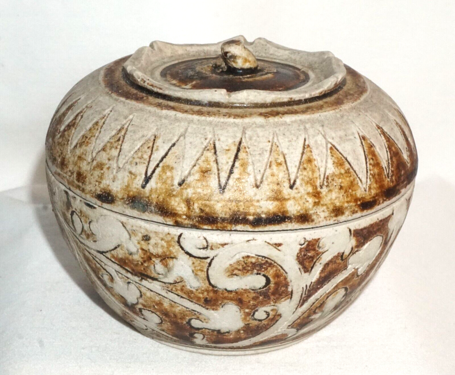 15C Thailand Sawankhalok Brown Glaze Covered Pottery Bowl or Jar (JSt)31