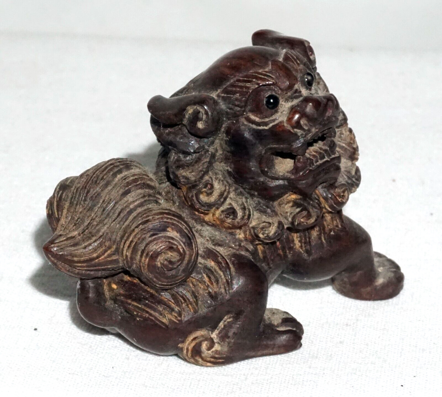 Vintage Japanese Carved Dark Wood Netsuke Lion Dog Foo Dog (FeH