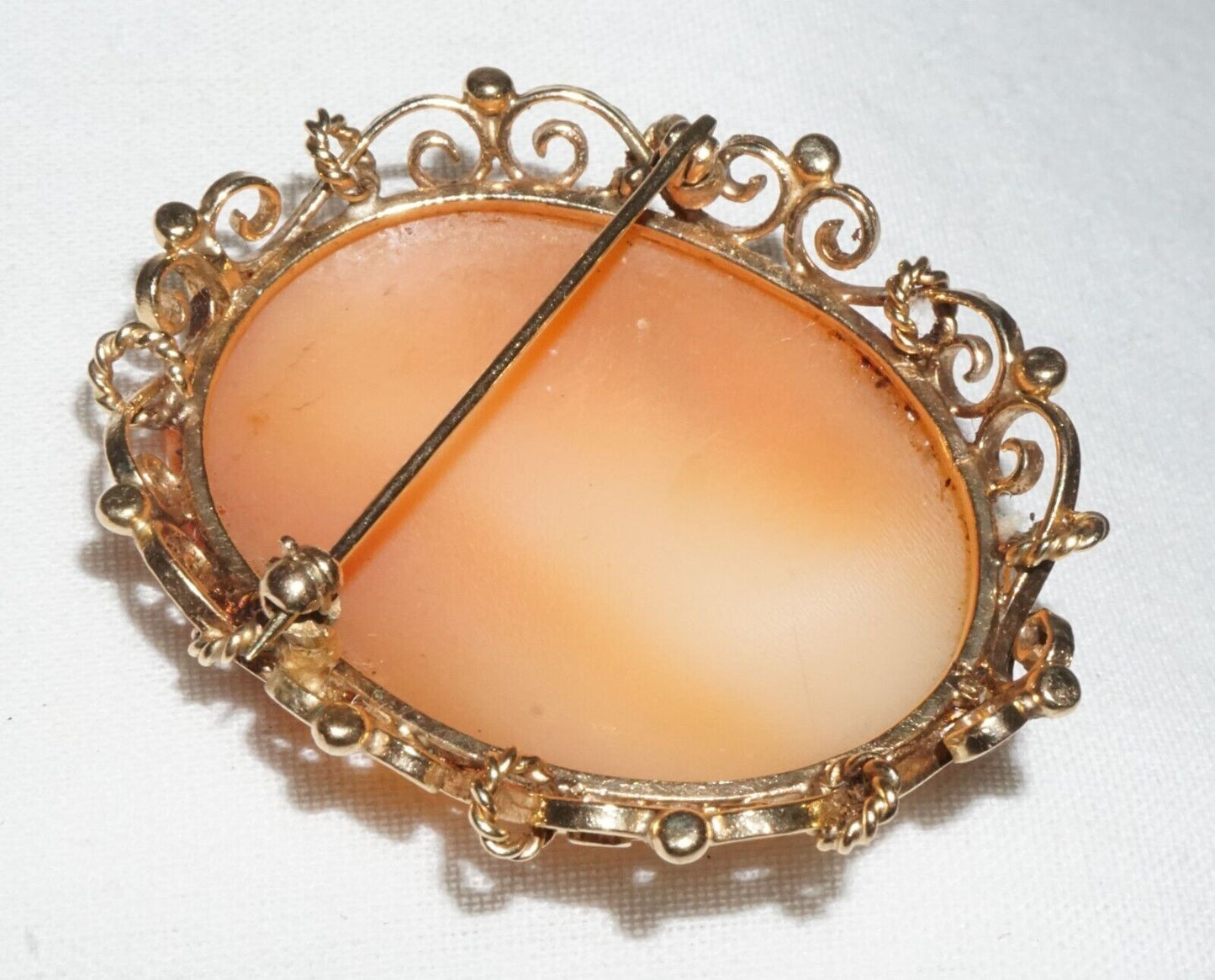 Vintage Yellow Gold Scroll Motif Shell Cameo w. Woman's Bust Design (GeB)#6
