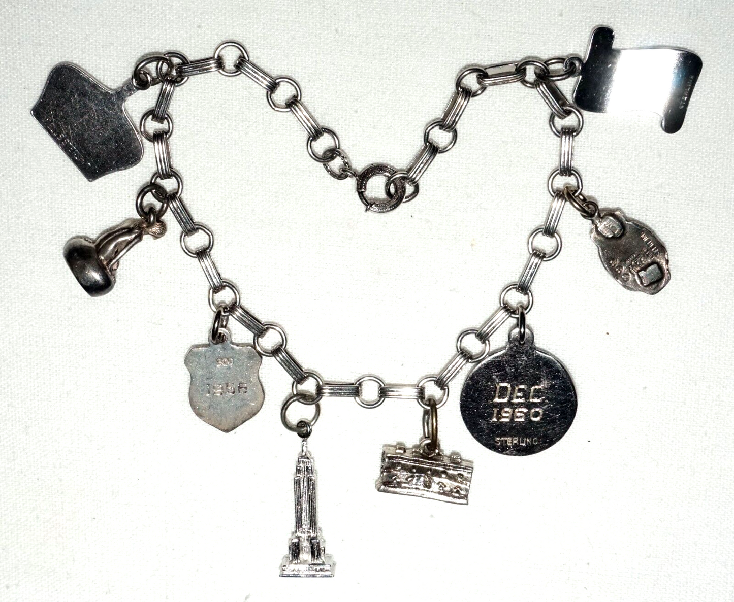 Vintage Sterling Silver & Enamel 8x World Travel Charms Bracelet (KoS) L11