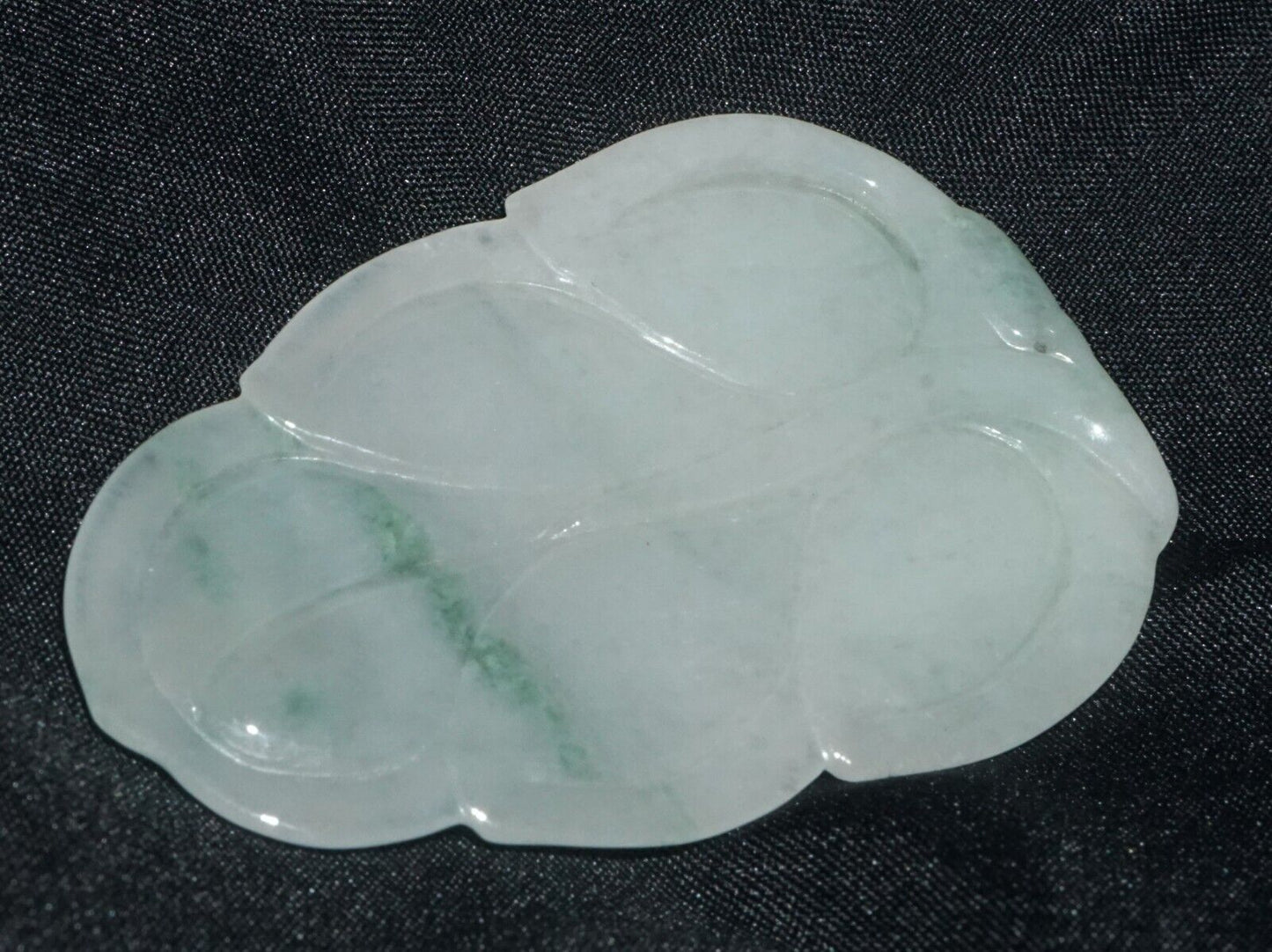 Modern Chinese White & Green Jadeite Jade Leaf Motif Carved Pendant (---)