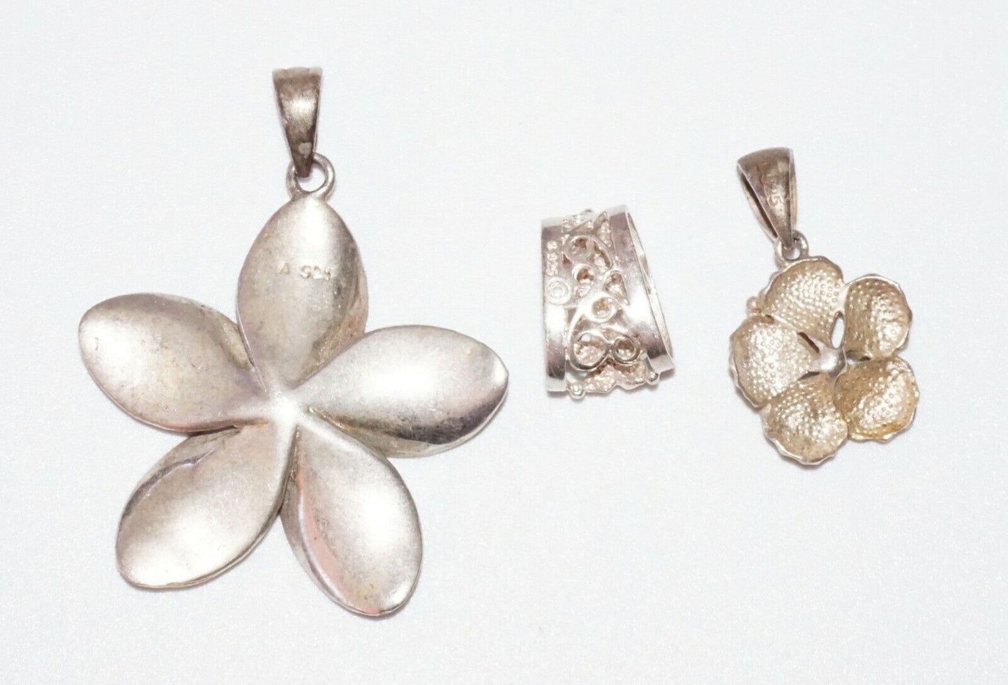 3Pc Hawaii Sterling Silver Mixed Lot Plumeria & Hibiscus Pendants (***) 23