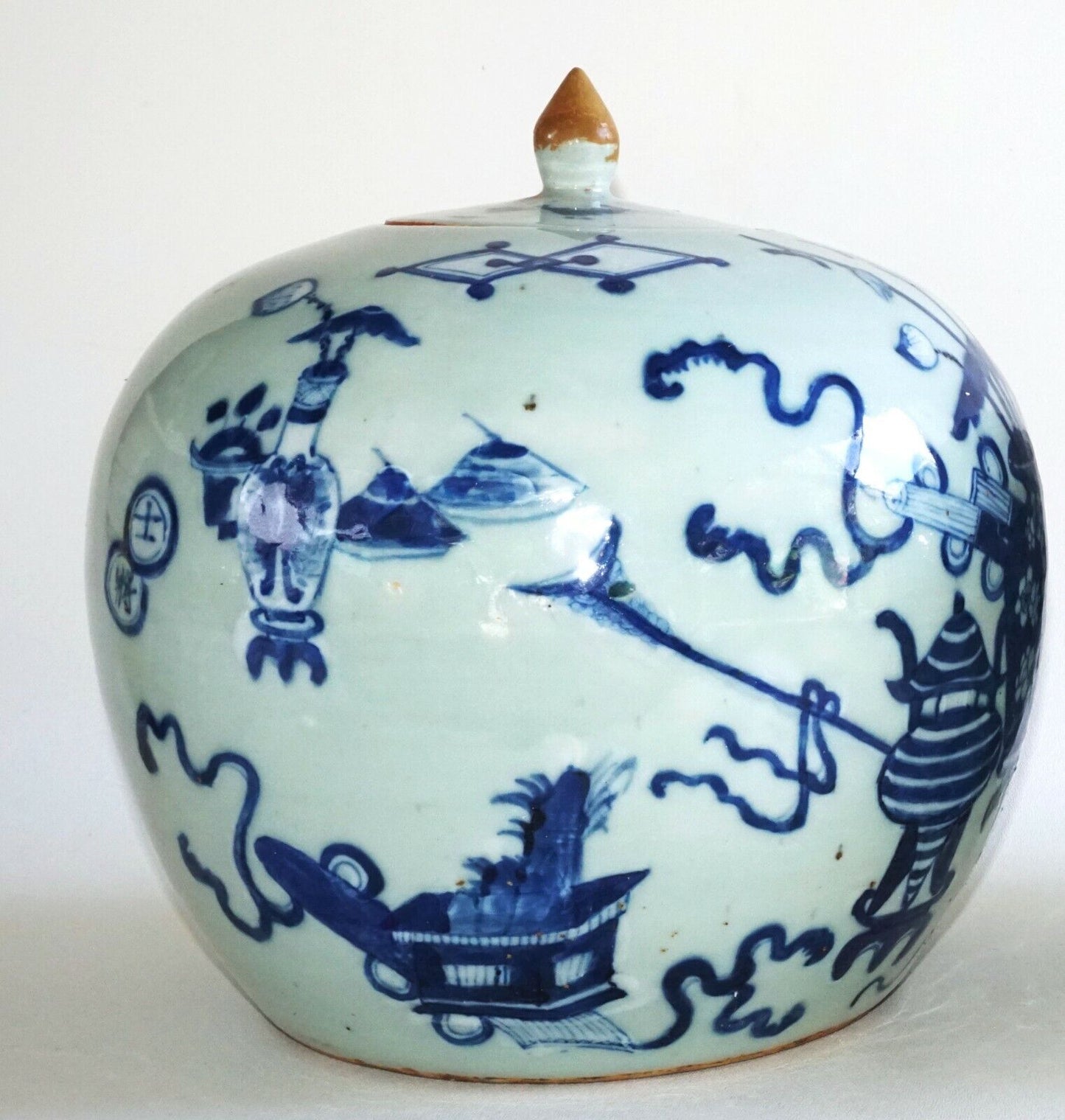 1900 Chinese Ginger Jar w. Blue & White 100 Antiques Motif (AHB)