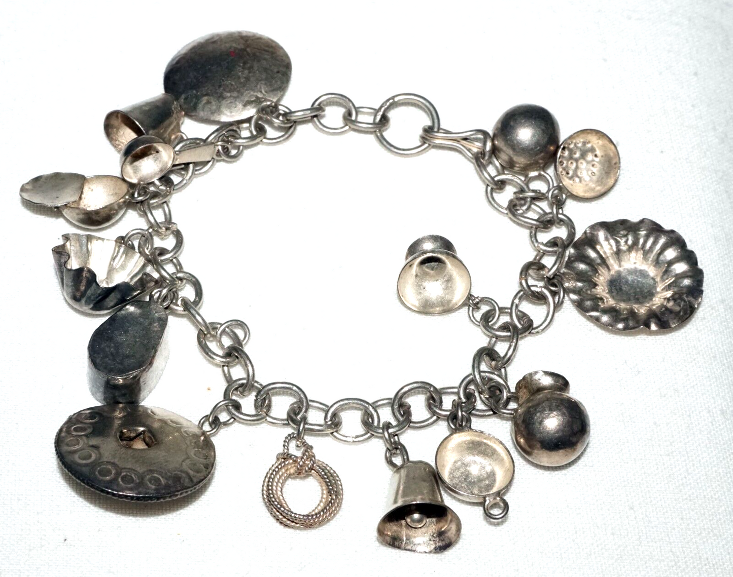 Vintage Mexican Sterling Silver Bracelet w. 15x Kitchen Motifs Charms (PiC)