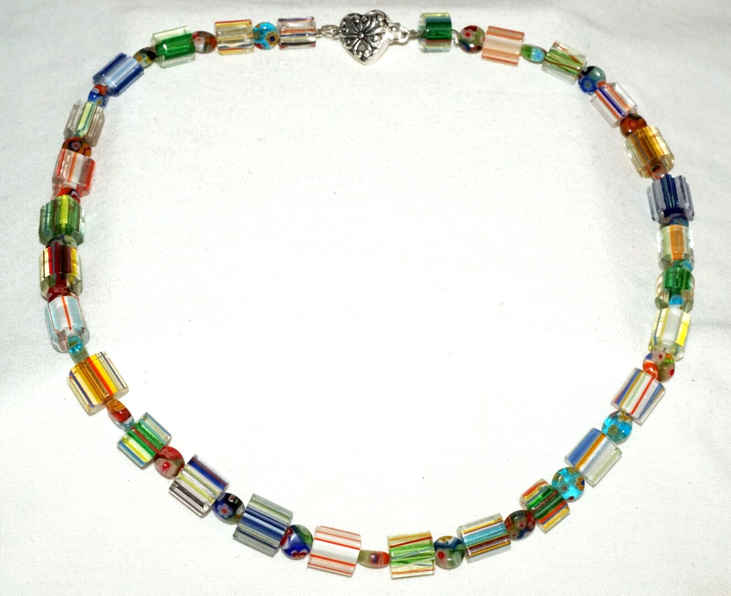 Vintage Fashion Rainbow Colored Murano Glass Bead Necklace w. Heart Clasp (PaS)