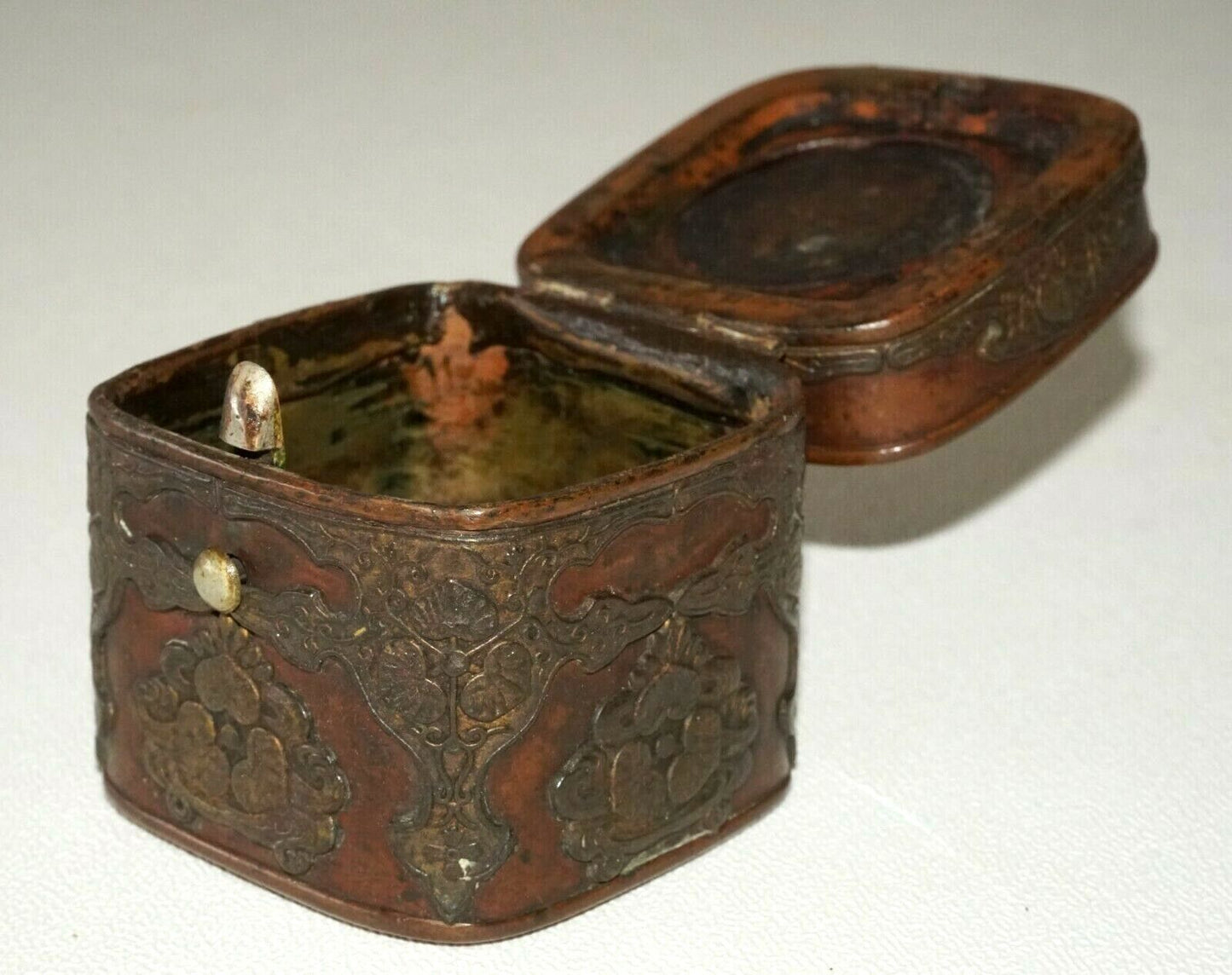 19C Japanese Edo Period Hinged Top Copper Ink Container Box w. Crest (MoW)