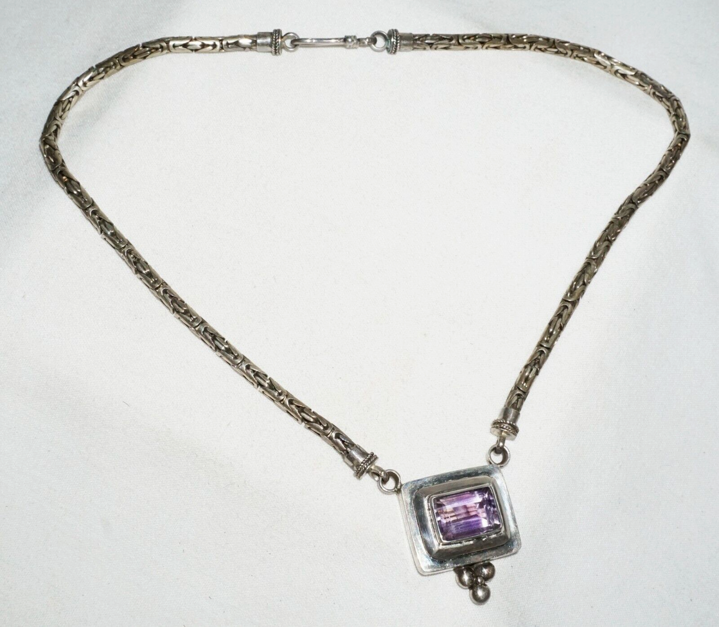 Vintage Modernist Sterling Silver Necklace w. Sterling Pendant w. Amethyst (---)