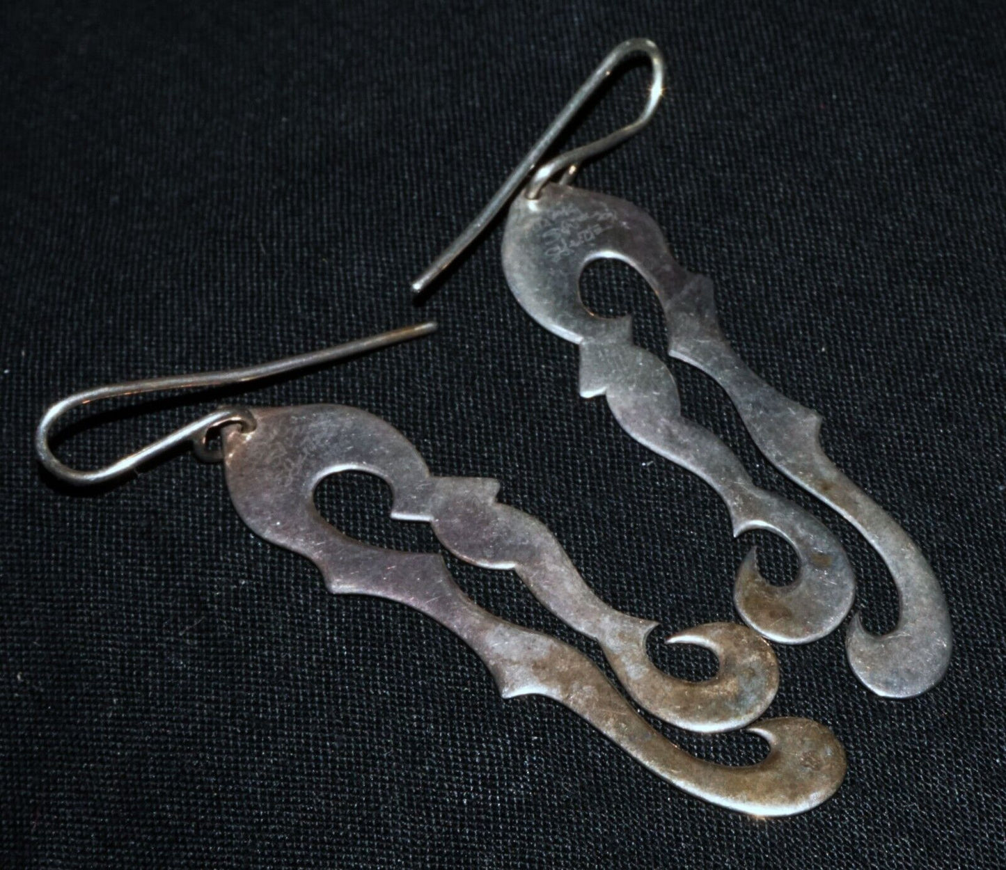 Hawaii Modernist Scroll Motif Sterling Silver Earrings by Stephen Geritz (WoJ)