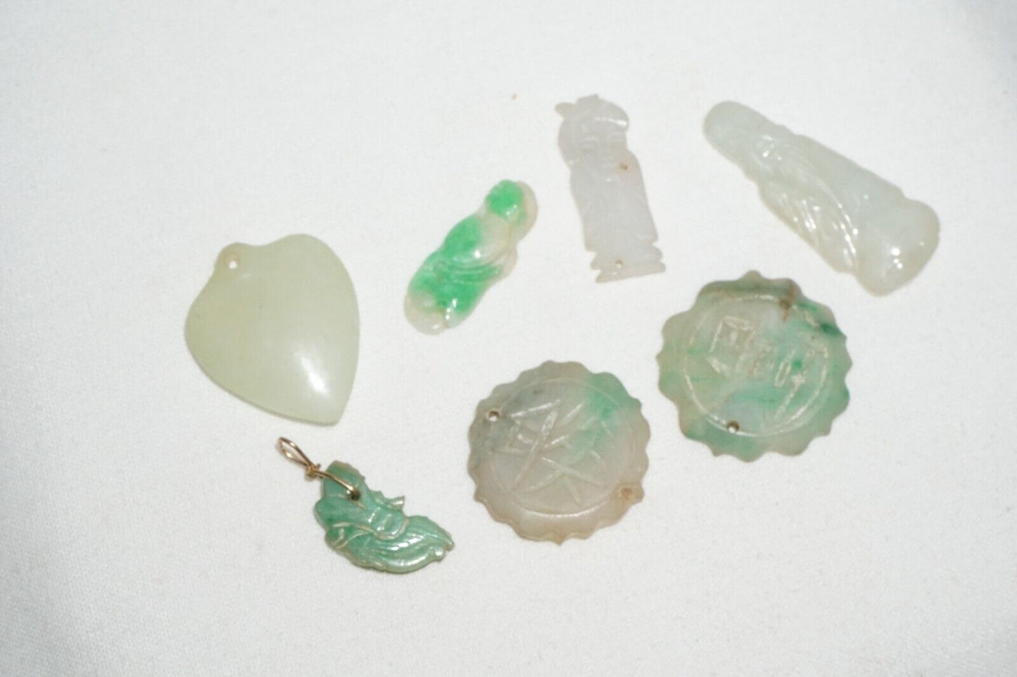 7Pc Vintage Chinese Miniature Jadeite Jade Carved Pendants & Ornaments (***)