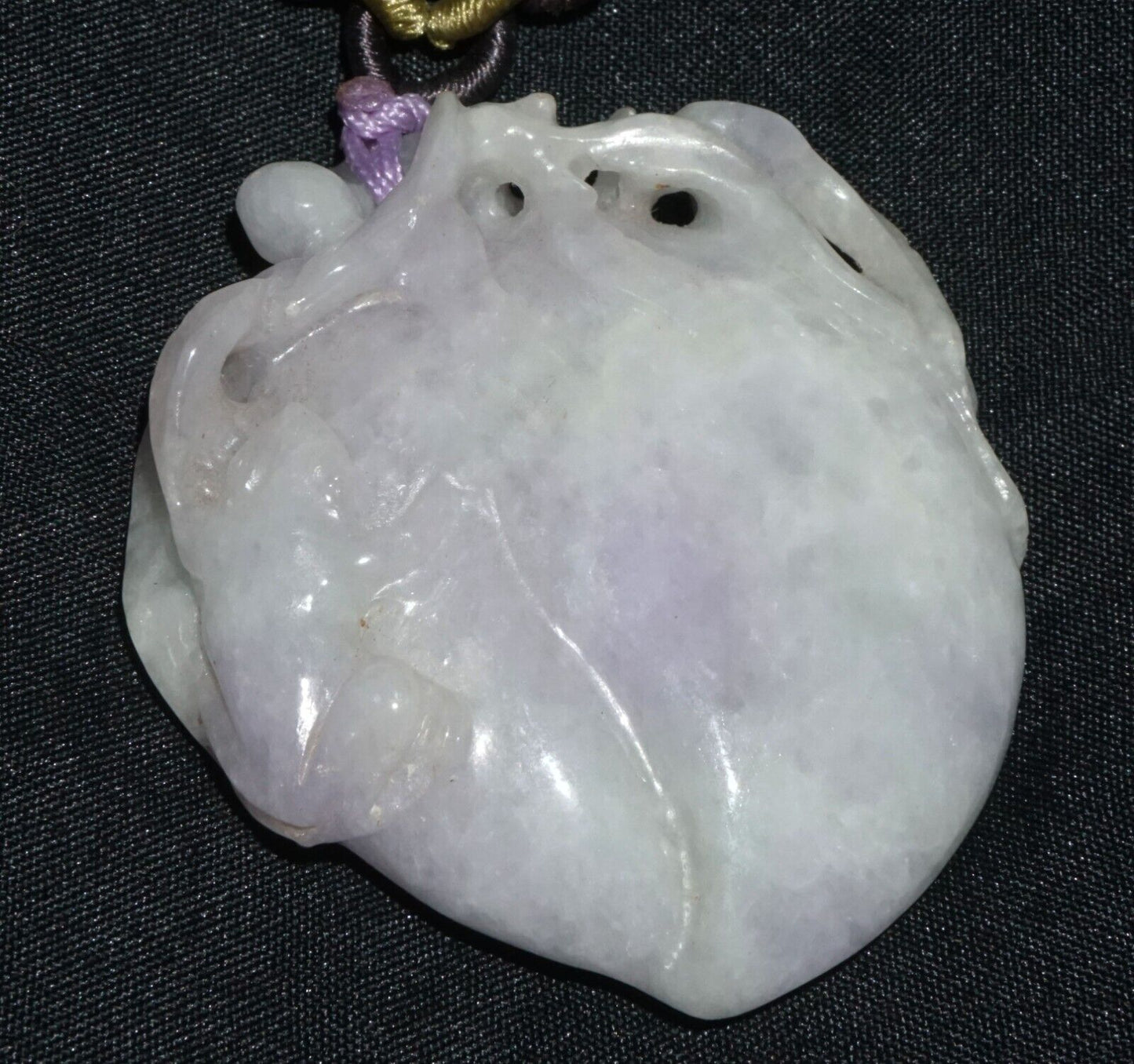 Vintage Chinese Lavender Jade Peach Motif Pendant & Cord Necklace (---)