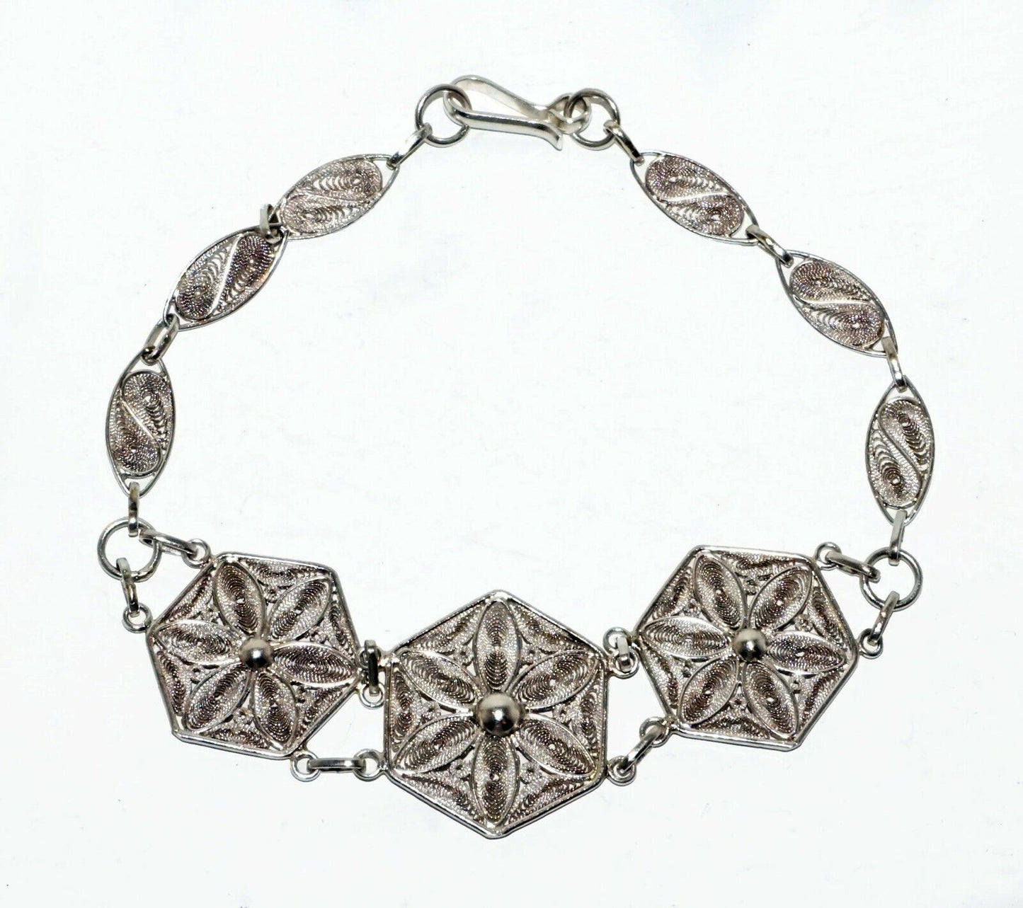 Vintage Silver Filigree Flower Motif Link Bracelet (LeP)#28