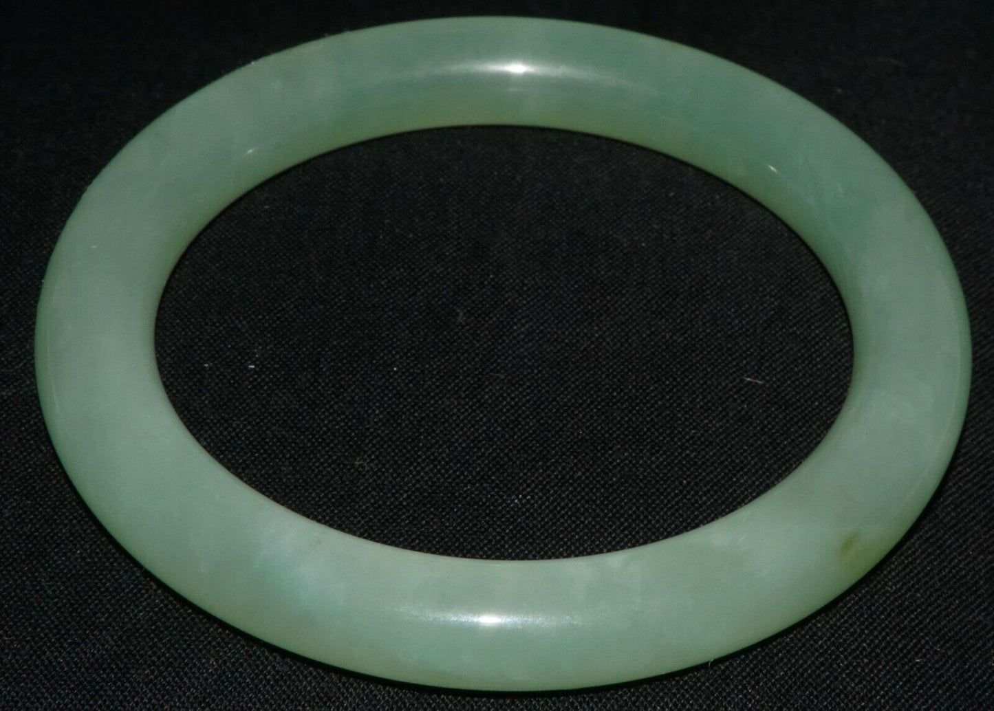 Vintage Chinese Semi Translucent Striated Green Glass Bangle Bracelet (LeS) B59