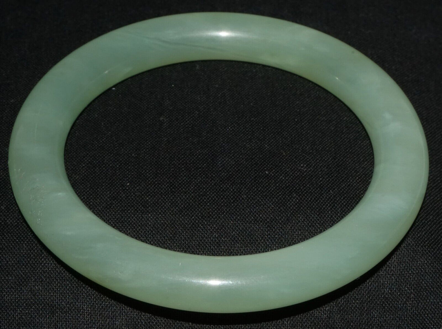 Vintage Chinese Semi Translucent Striated Green Glass Bangle Bracelet (LeS) B59
